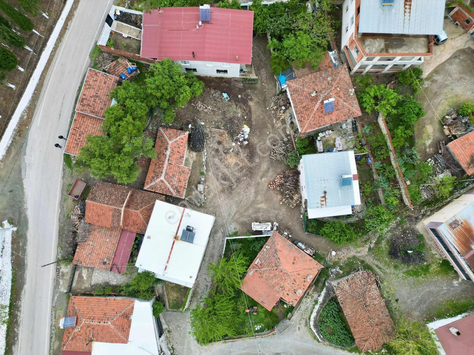 Müstakil Yaşama Uygun 395m2 2 Kat İmarlı Fırsat Arsa