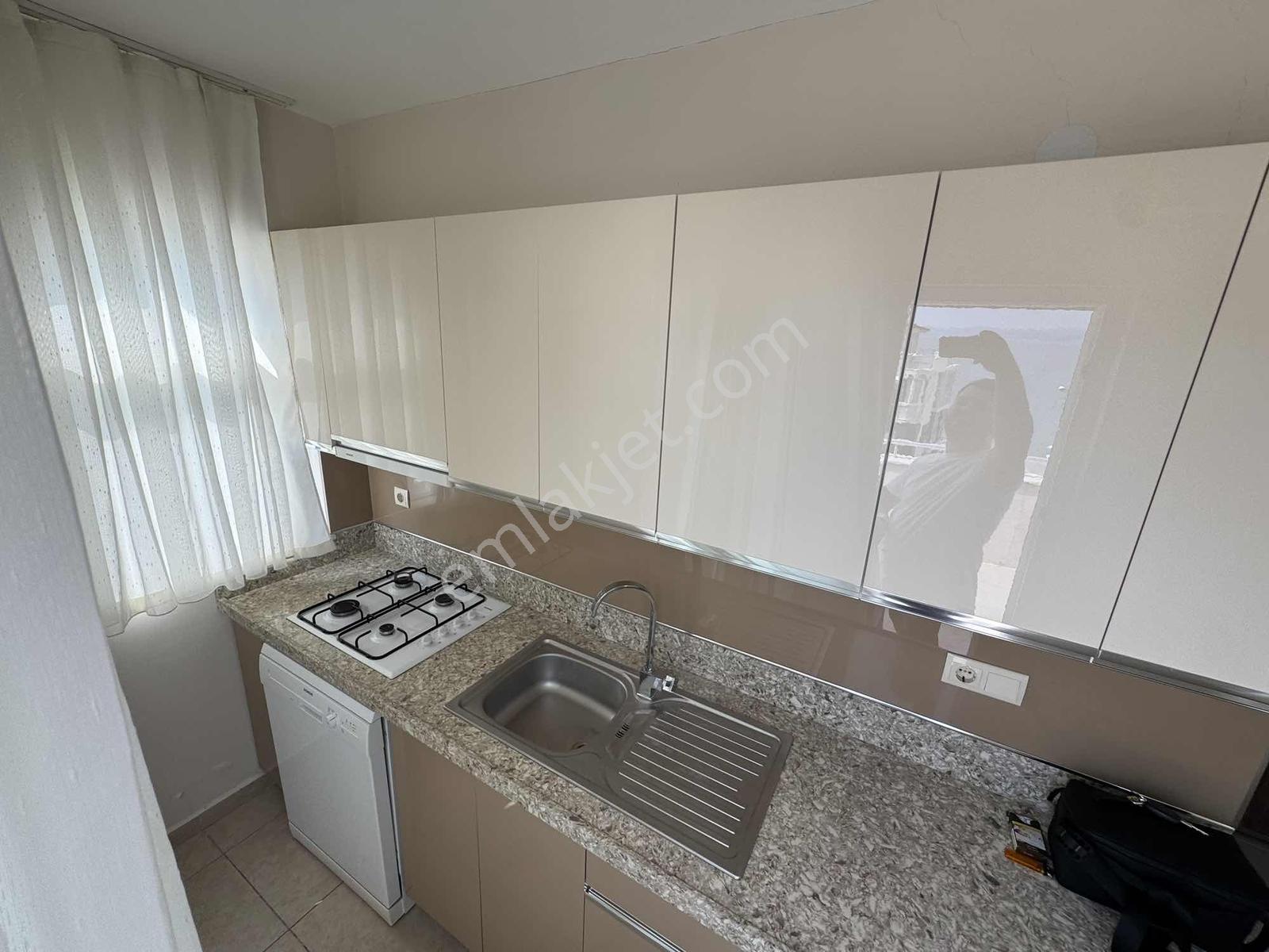 Güçlü Kardeşler Denize Sıfır Tek Tapu 2 Adet 1+1 Çift Teraslı - Görsel 25