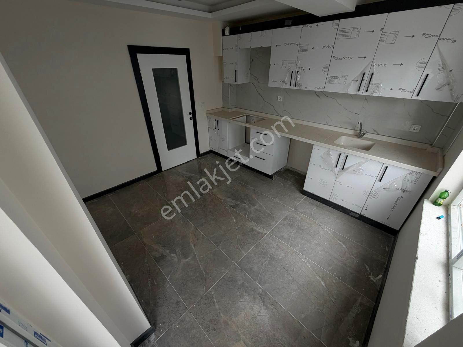 Yuvam'dan Haftanın Fırsatı Bulvar Cepheli Acil Satılık 4+1 Daire