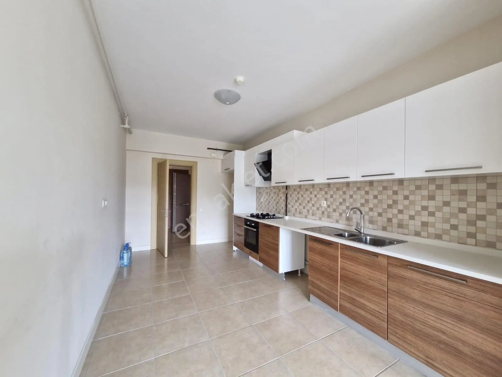 İlkbahar Mahallesi Güneypark 2 Evleri C Blokta Kiralık 4+1 Daire - Görsel 5
