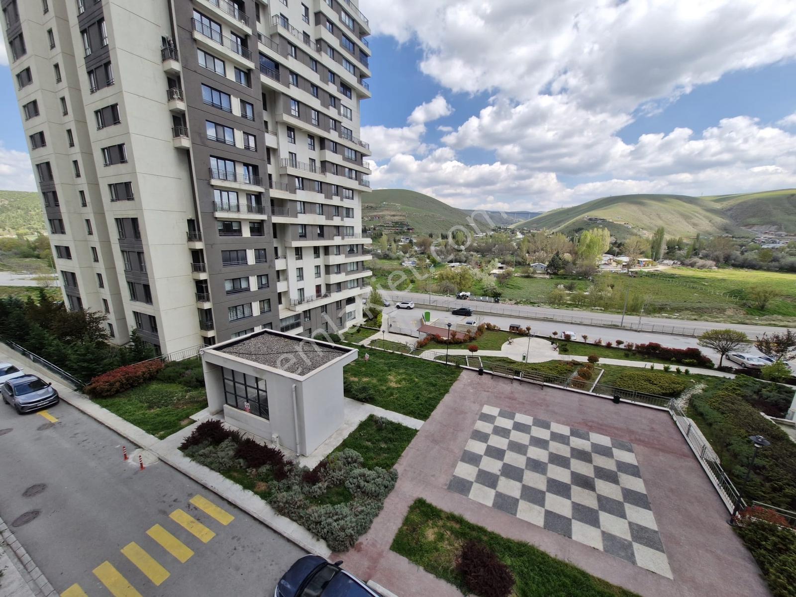 İlkbahar Mahallesi Güneypark 2 Evleri C Blokta Kiralık 4+1 Daire - Görsel 15