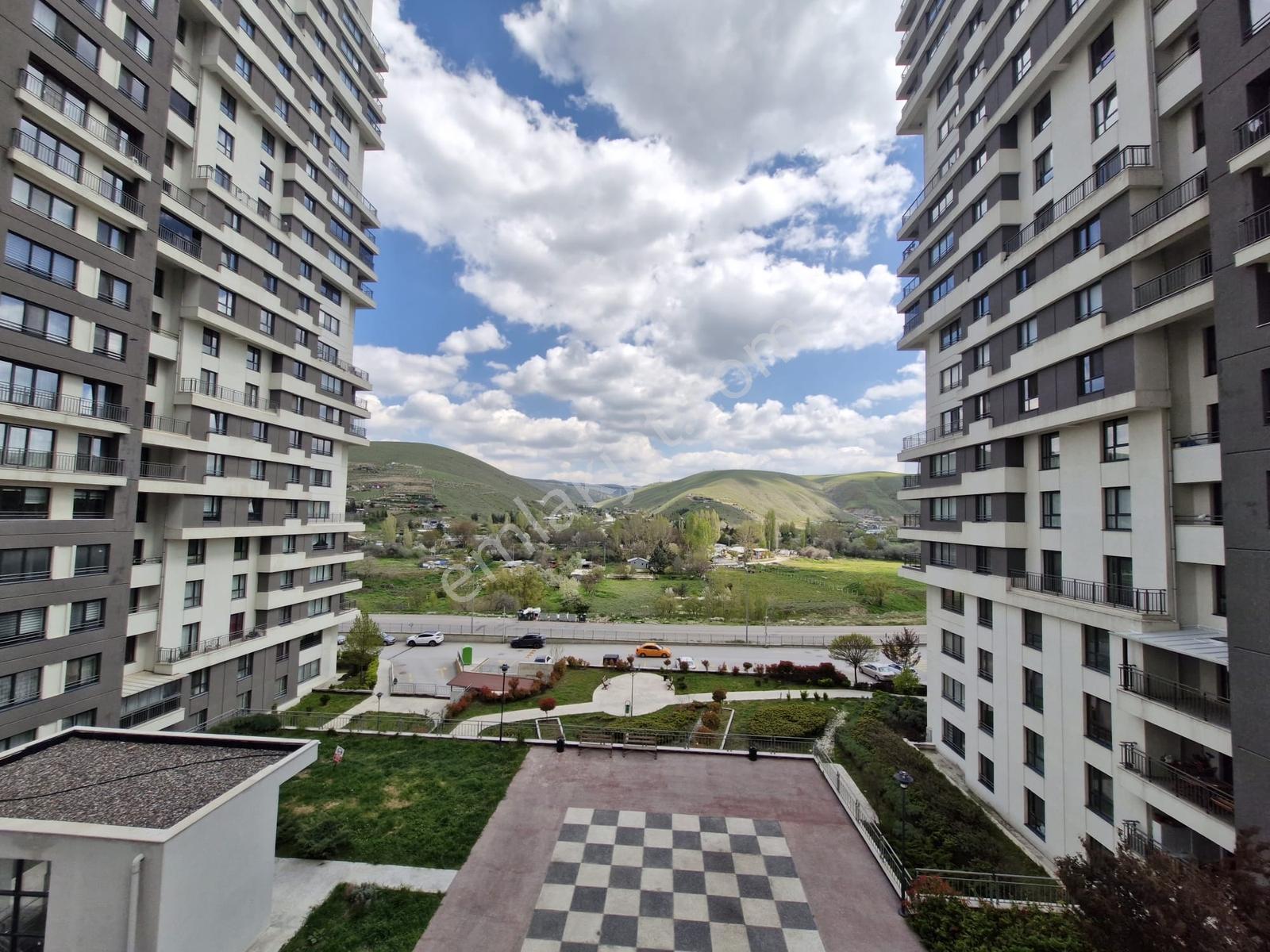 İlkbahar Mahallesi Güneypark 2 Evleri C Blokta Kiralık 4+1 Daire - Görsel 34