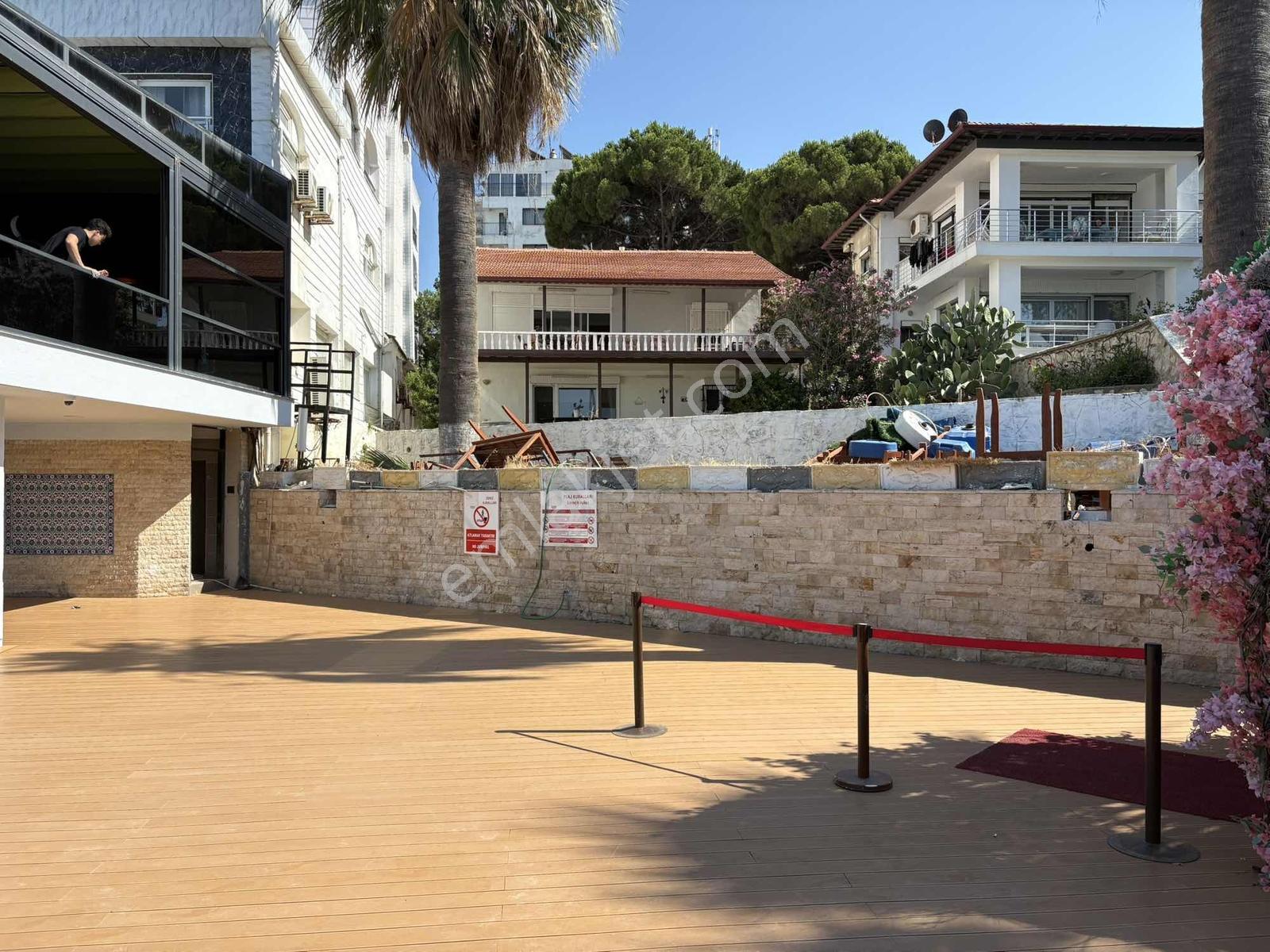 Kuşadası Kadınlar Denizinde 5+2 Müstakil Villa - Görsel 17
