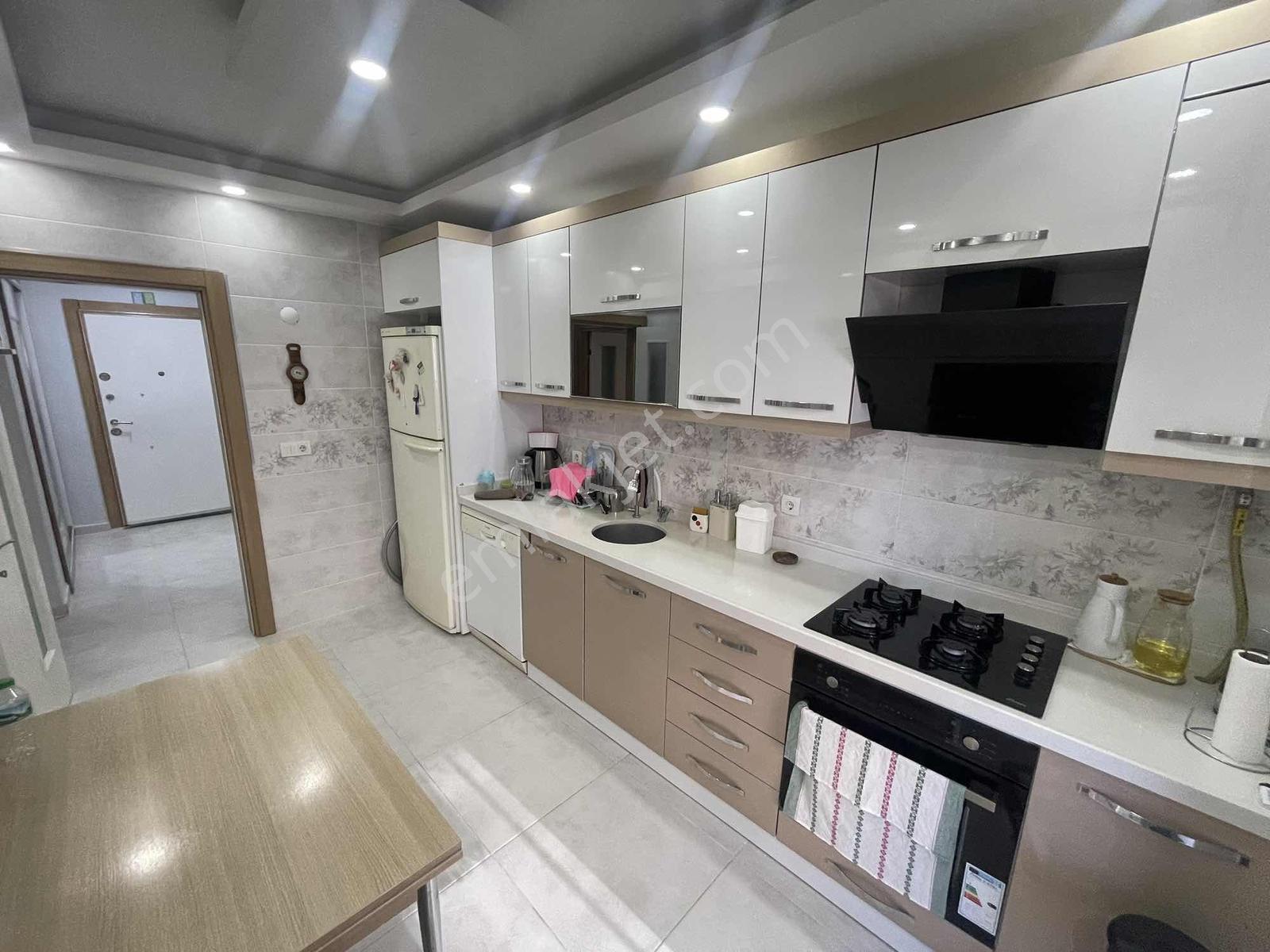Rumeli Mahallesin De Site İçi 2+1 Arakat Daire - Görsel 3