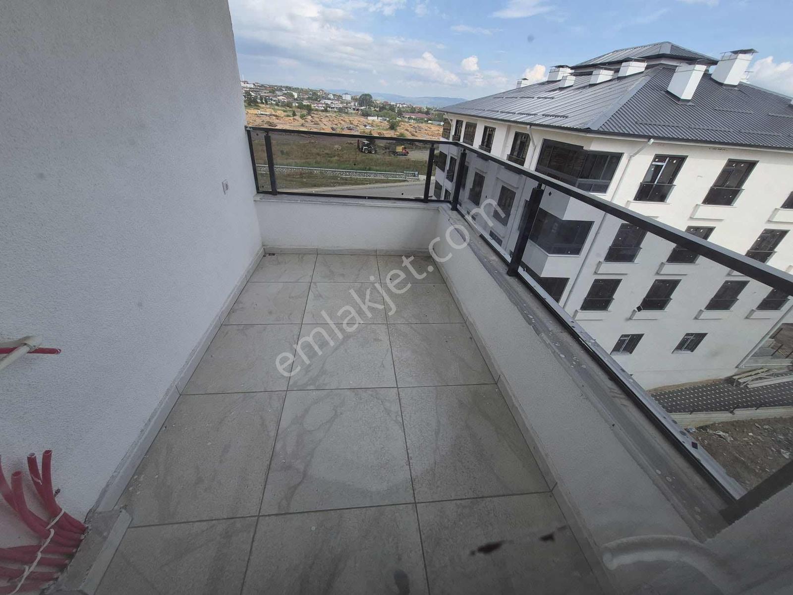 Eksen'den Ana Cadde'de 1+1 Sıfır Oturuma Hazır İskanlı Daire - Görsel 7