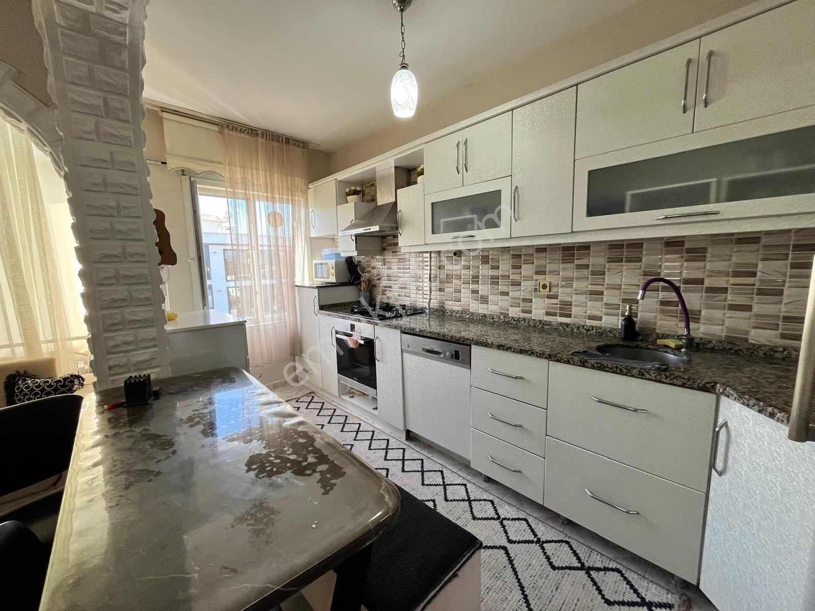 Serdivan Yazlıkta Satılık Apartman - Görsel 12
