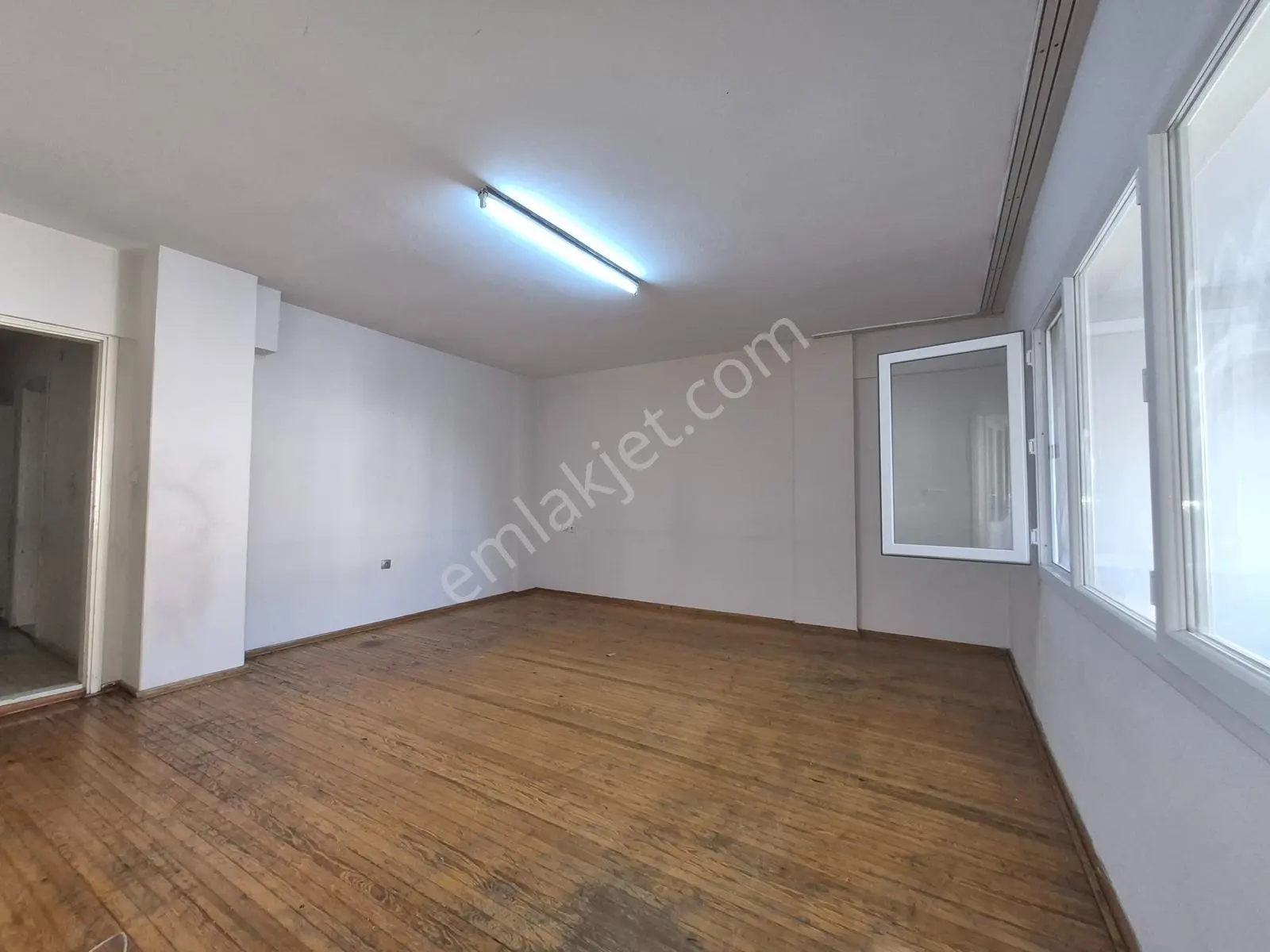 Karşıyaka Elit Sitesi 3+1 Klasik Kiralık Daire Kanıt Emlaktan - Görsel 29