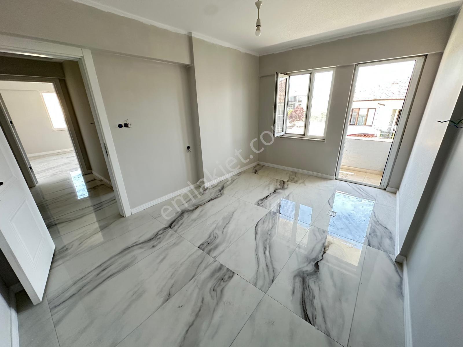 Serdivan Altınova Bahçelievler Mevkii Site İçi Kapalı Otopark 150 M2 Mutfak Ayrı 3+1 Satılık Daire - Görsel 15