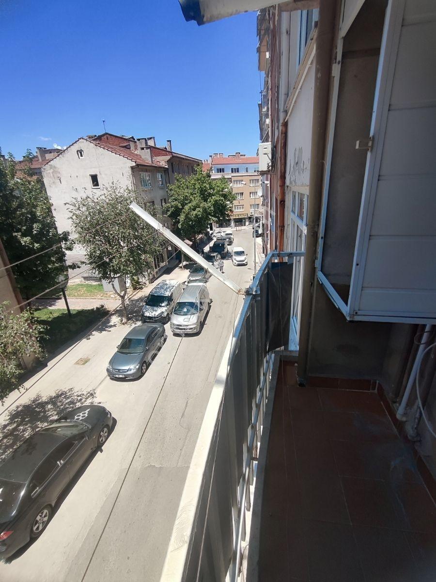Aktarhüssam Da Asansörlü Satılık 2+1 Arakat Daire - Görsel 15