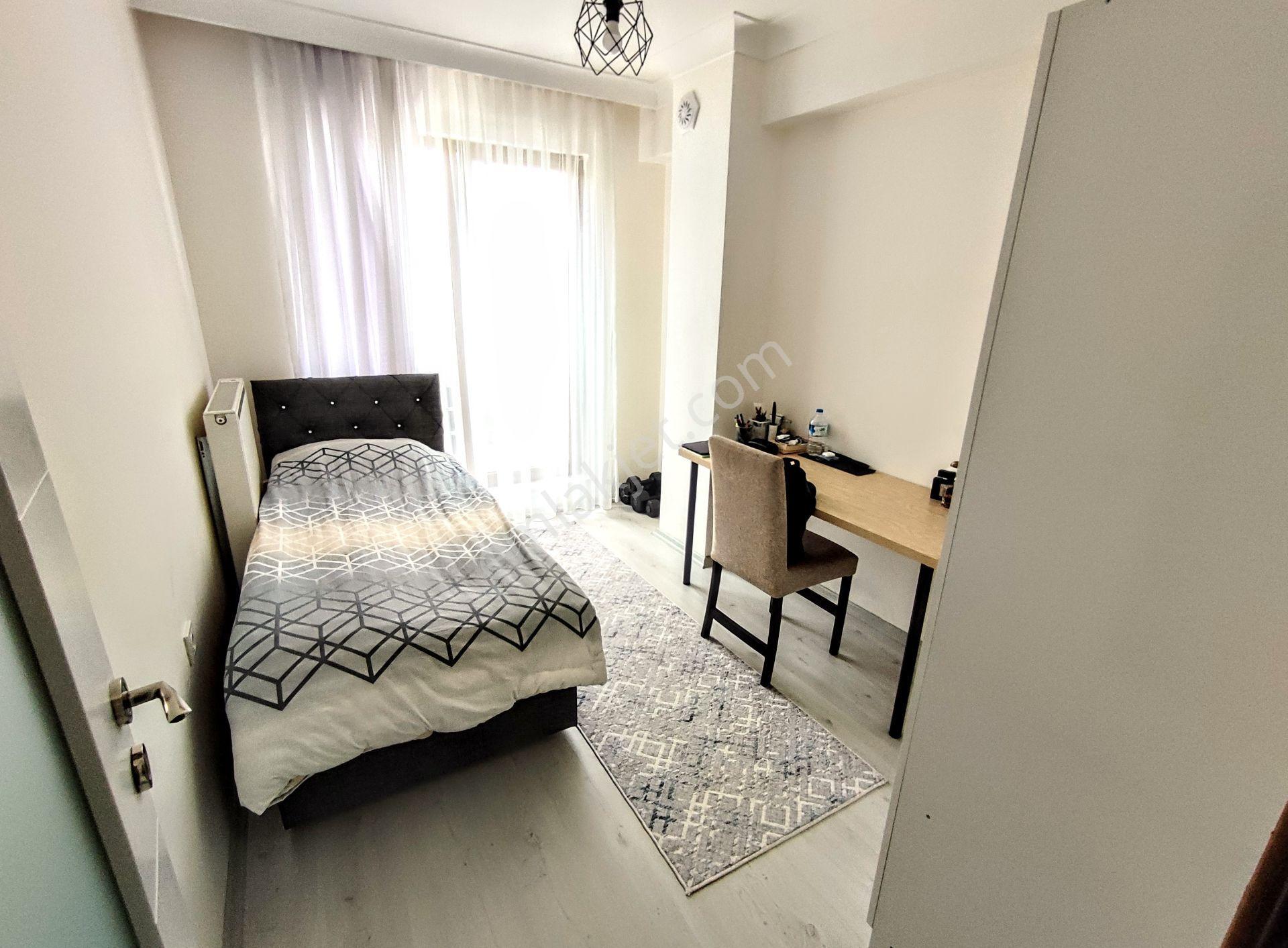 Gazi Mahallesi Kiralık Asansör, Otopark, Arakat Eşyalı 2+1 Daire - Görsel 3