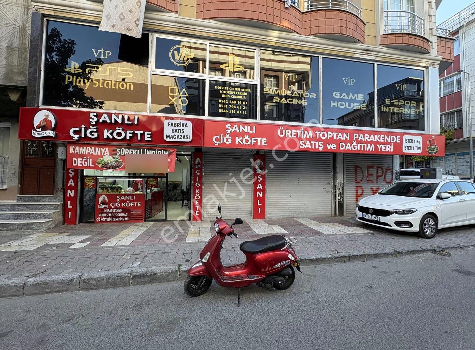Muazzam Konumda Yeni Yapı 160m2 Fırsat Fiyatta Satılık Dükkan !