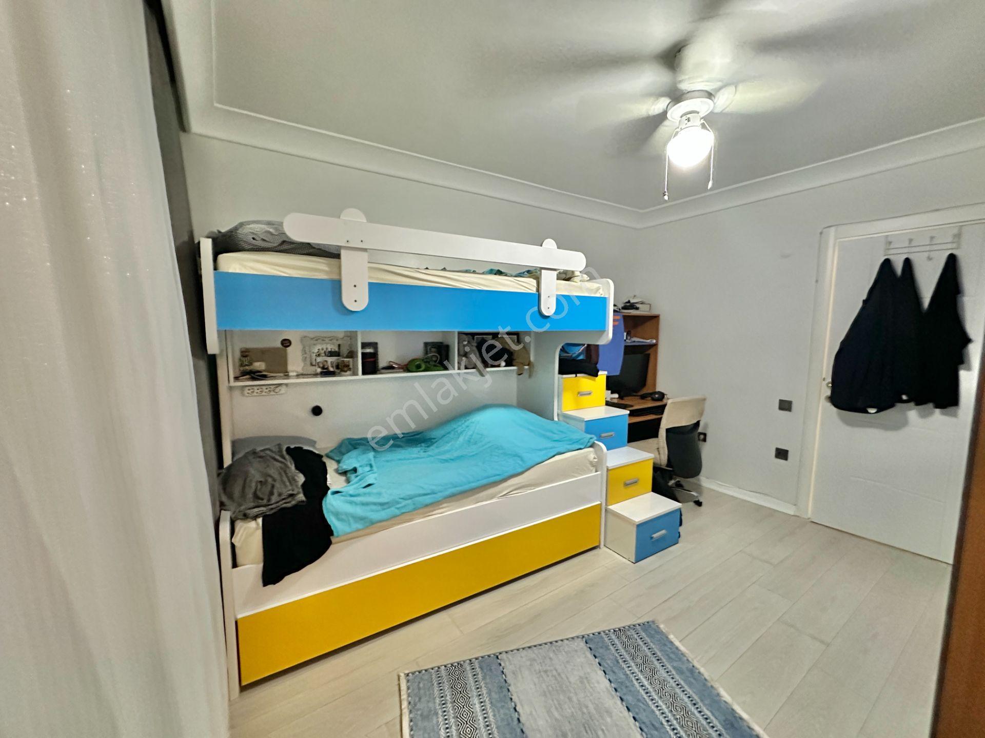 Bayrampaşa'da Ebeveyn Banyolu Şahane 115m2 2+1 Satılık Daire - Görsel 8