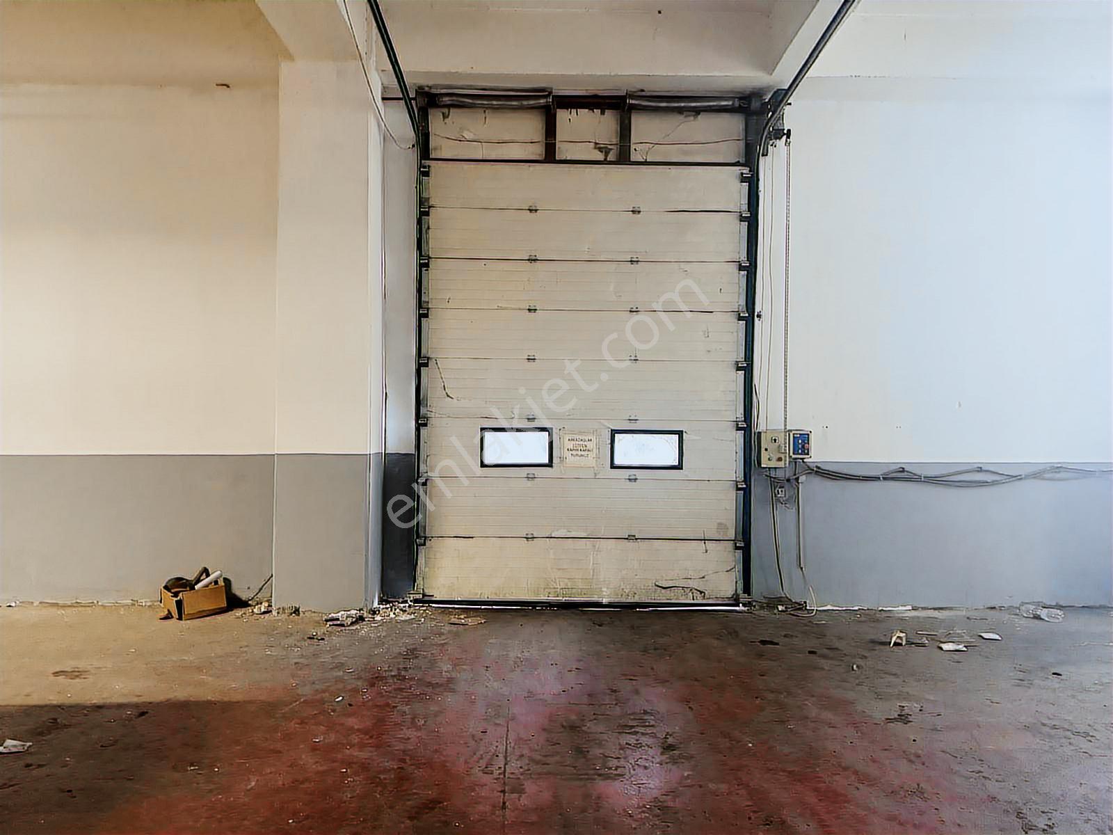 Esenyurt Kıraç'ta Kiralık Fabrika - 5.600 M2 1 Tır Rampası - Görsel 14