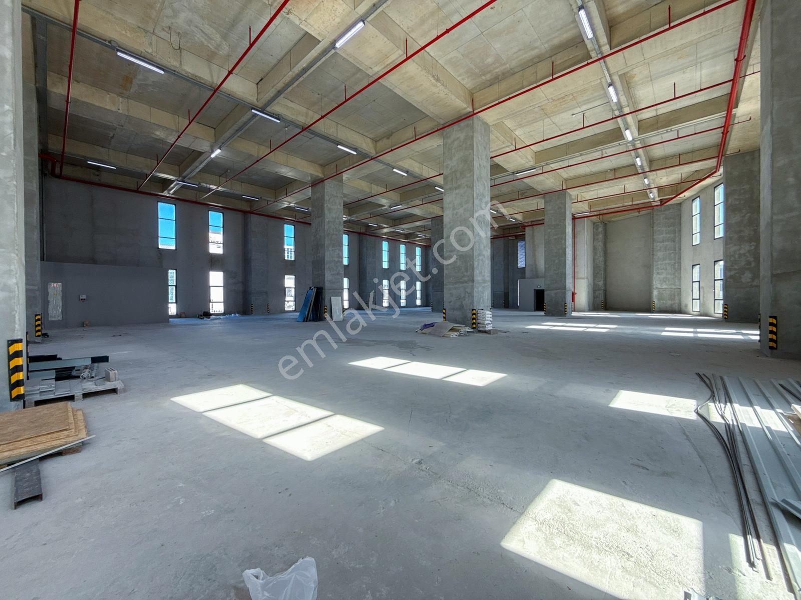 Hadımköy Akpınar Bölgesinde Müstakil 13.800 M2 Kiralık Fabrika - Görsel 11