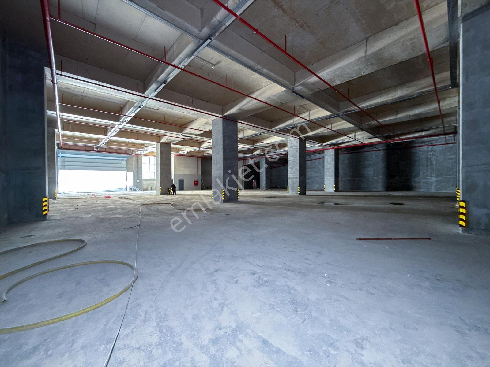 Hadımköy Akpınar Bölgesinde Müstakil 13.800 M2 Kiralık Fabrika - Görsel 12