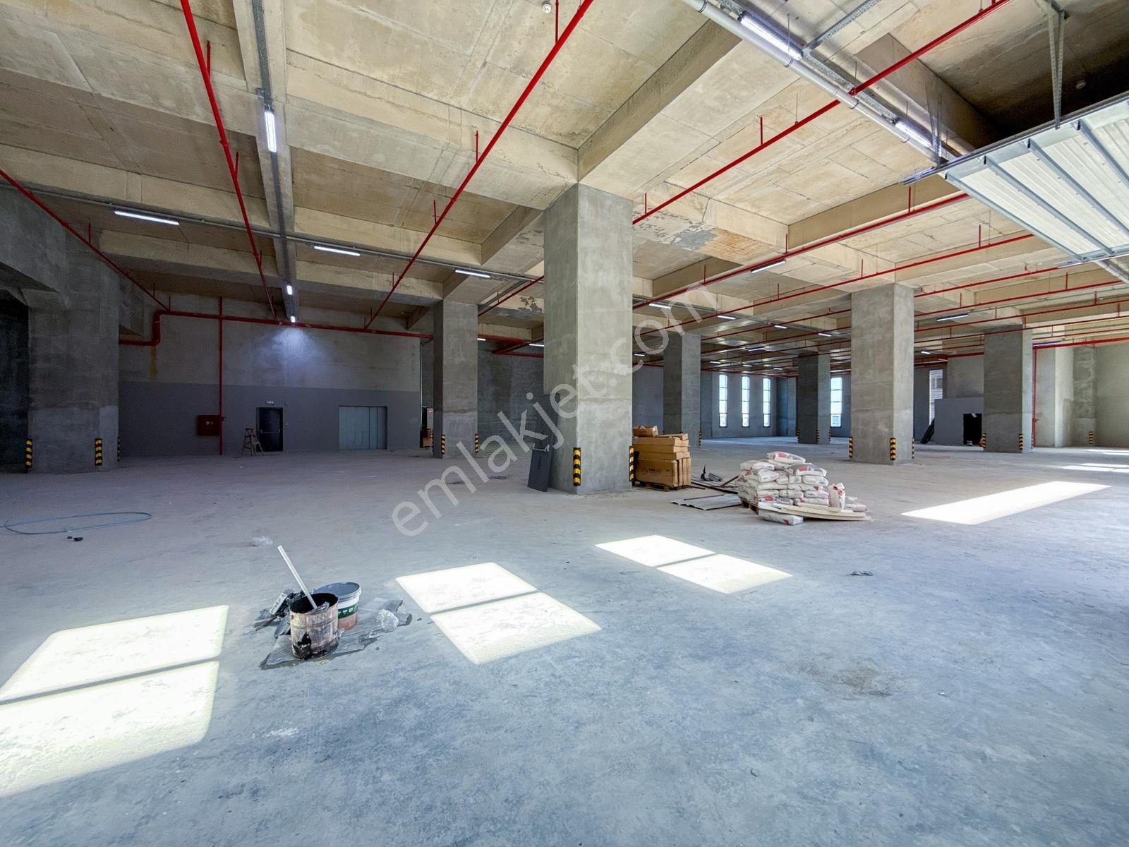 Hadımköy Akpınar Bölgesinde Kiralık 4.920m² Fabrika - Görsel 23