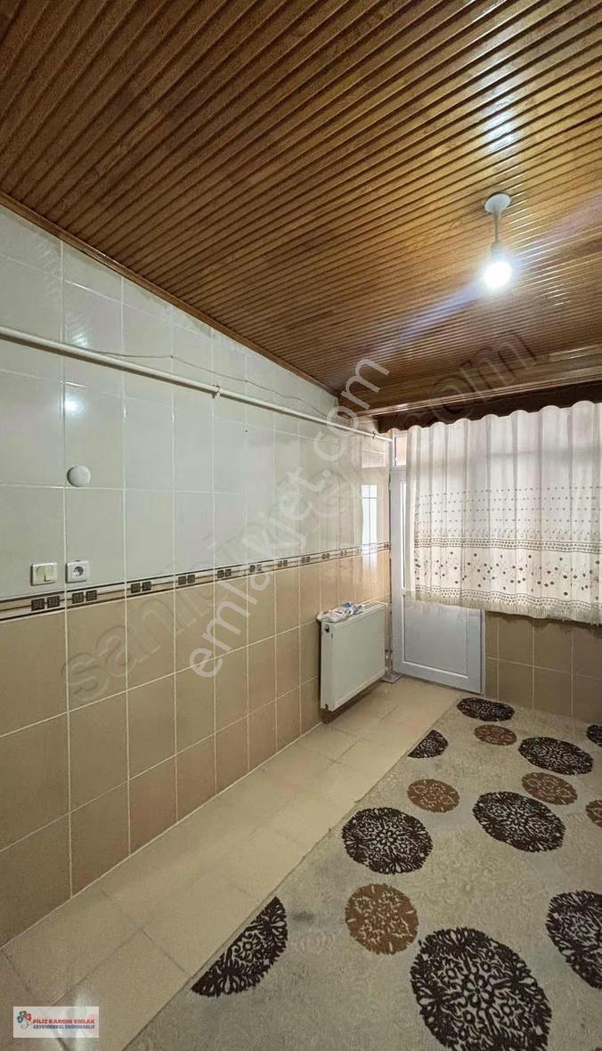 Filiz Emlaktan Bağcılar Meydanda 2+1 100m2 Kiralık Daire - Görsel 18