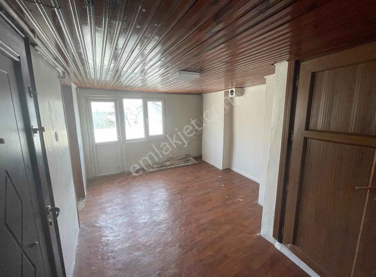 Bayrampaşa Altıntepsi Mah. Doğalgaz Yok Kiralık 2+1 Daire! - Görsel 8