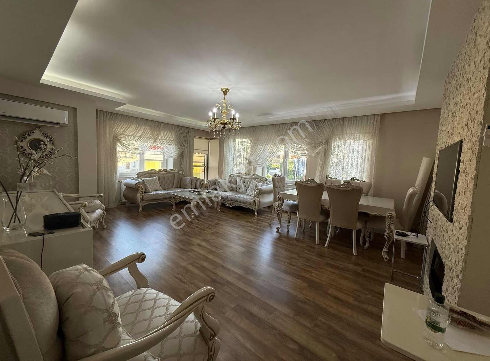 Çamlıcada Tam Eşyalı 190 M² Şömineli 4+2 Konseptli Özel Daire - Görsel 7
