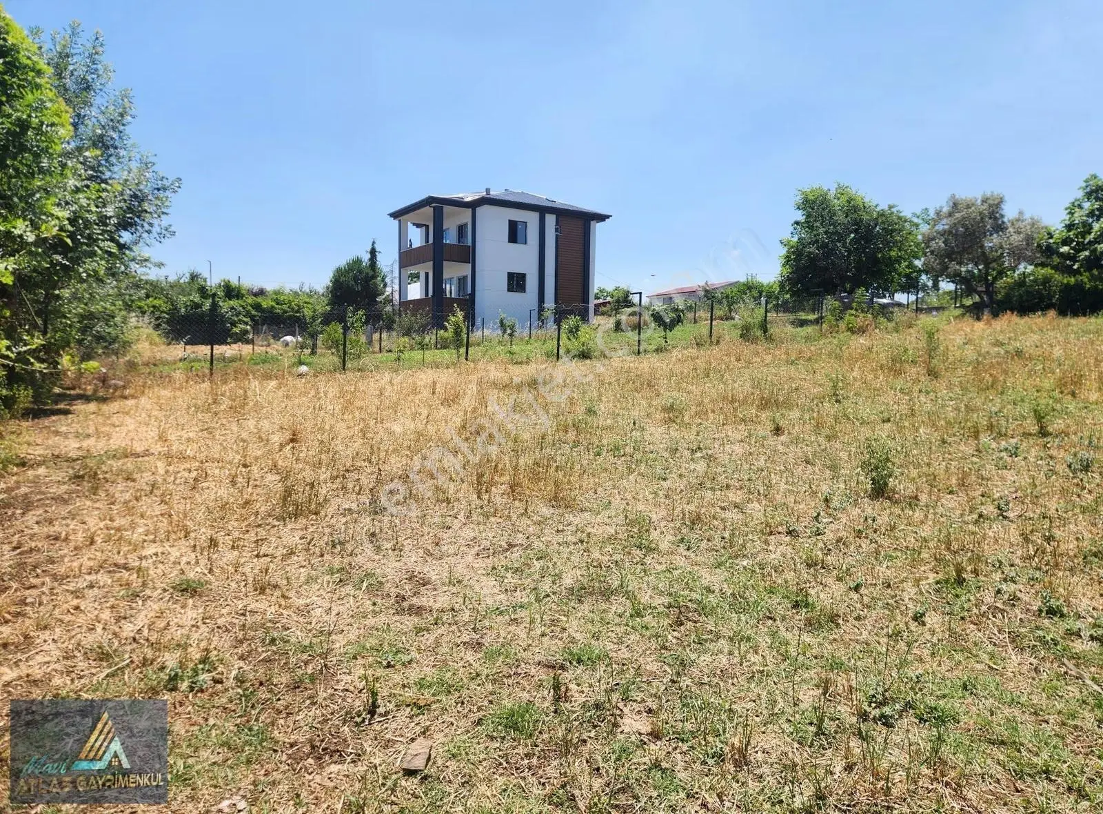 Mavi Atlas'tan Büyükoyumca'da 567 M2 Villalık Arsa - Görsel 2