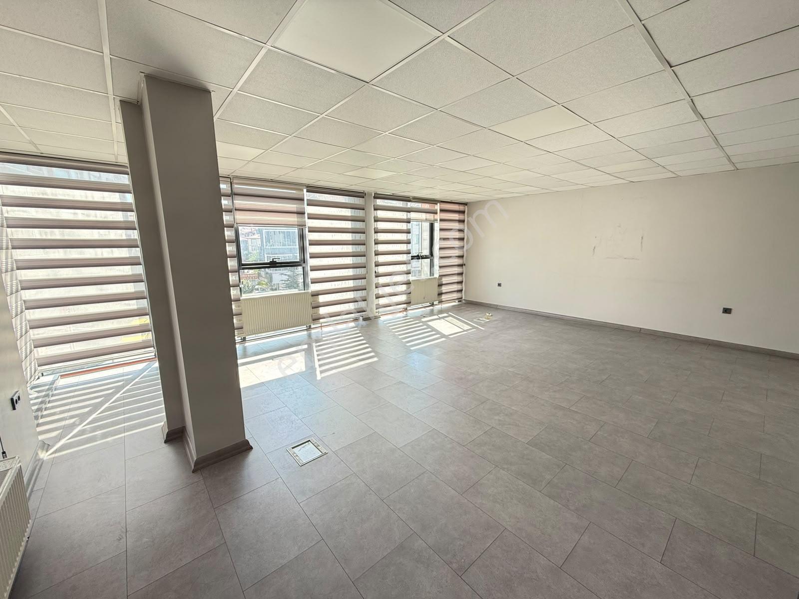 Krc'den Tıp Fakültesi Cad. Üzerinde Komple Kiralık Bina!! - Görsel 13