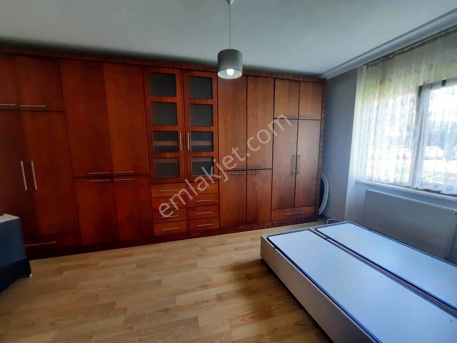 Çekmeköy Nişantepe Emlak Konutları'nda Eşyalı Kiralık 1+1 Daire - Görsel 9