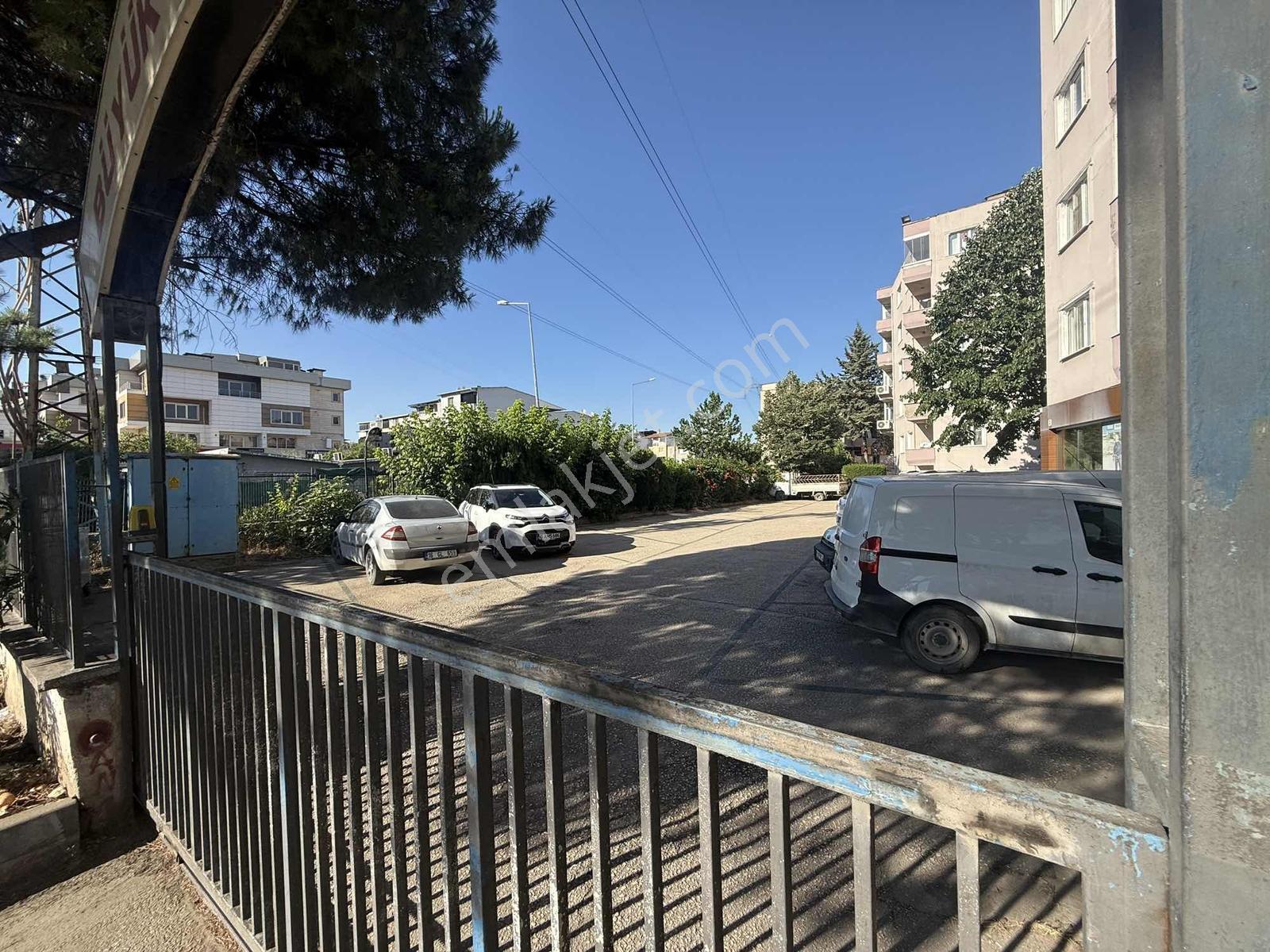 Mudanya Yolunda Endülüsün Parkın Tam Karşısında Kiralık İşyeri - Görsel 3