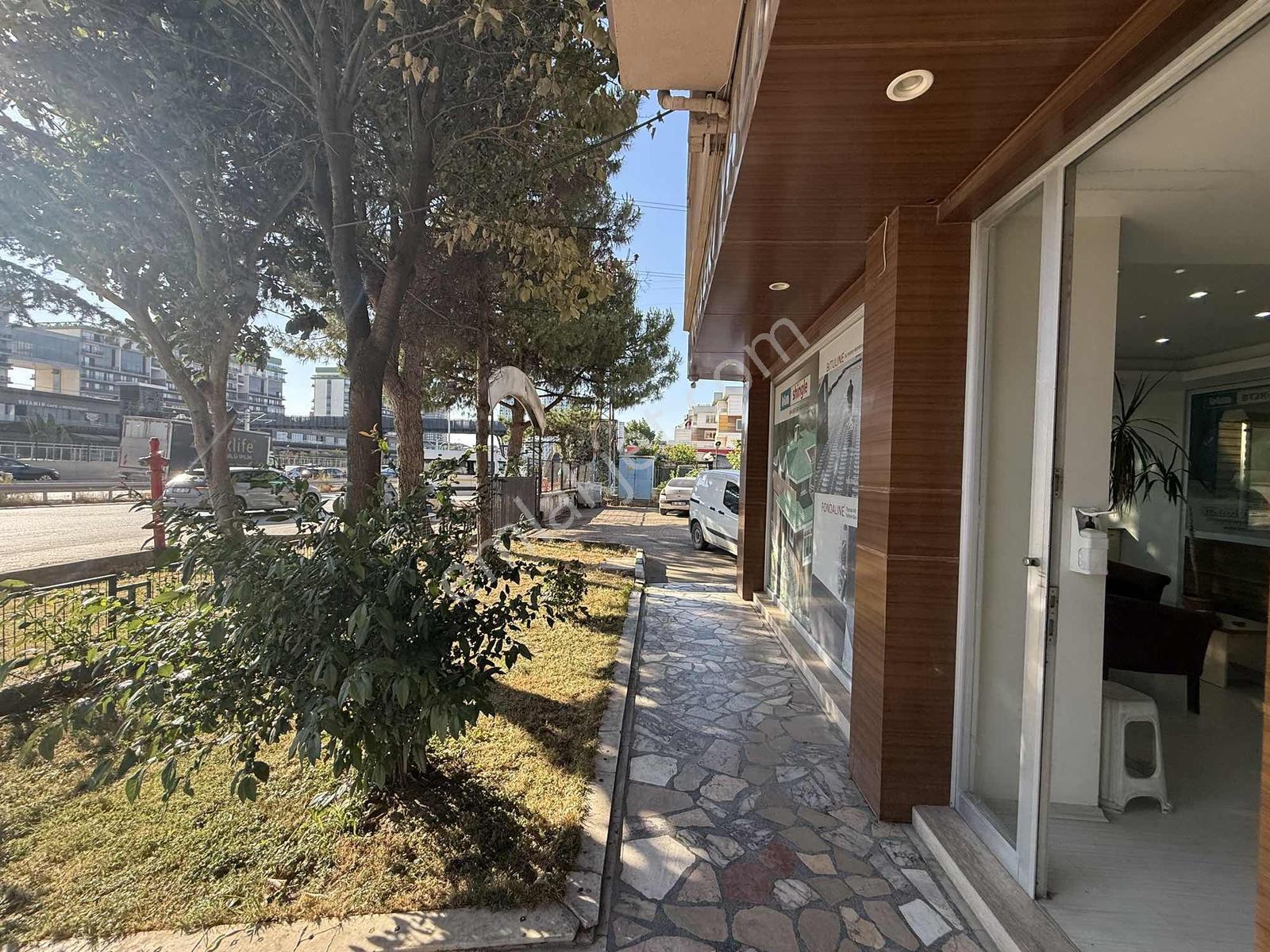 Mudanya Yolunda Endülüsün Parkın Tam Karşısında Kiralık İşyeri - Görsel 4