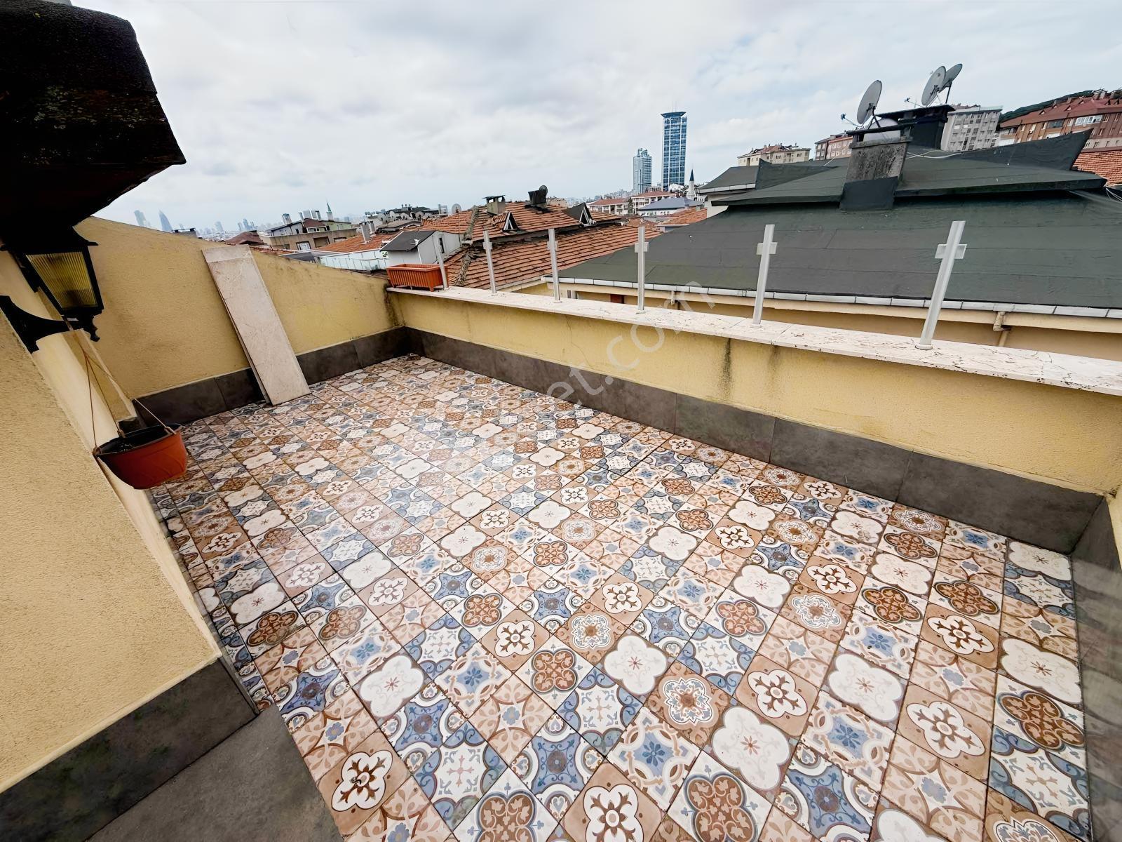 Kiralık Metroya Çok Yakın Otoparklı 4+1 - Görsel 25
