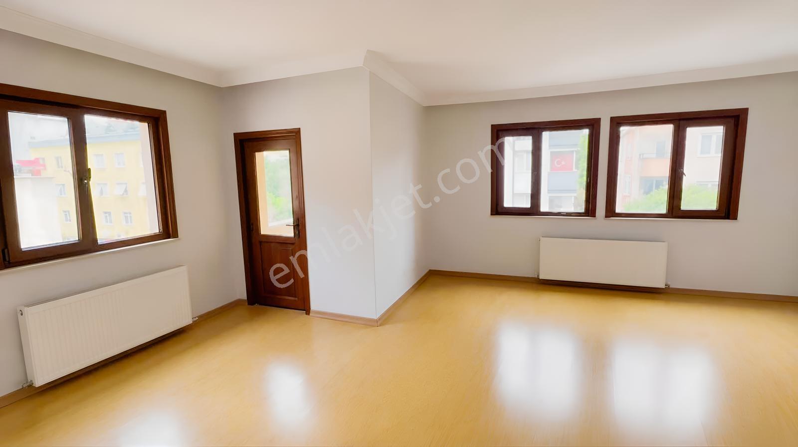 Kiralık Metroya Çok Yakın Otoparklı 4+1 - Görsel 3