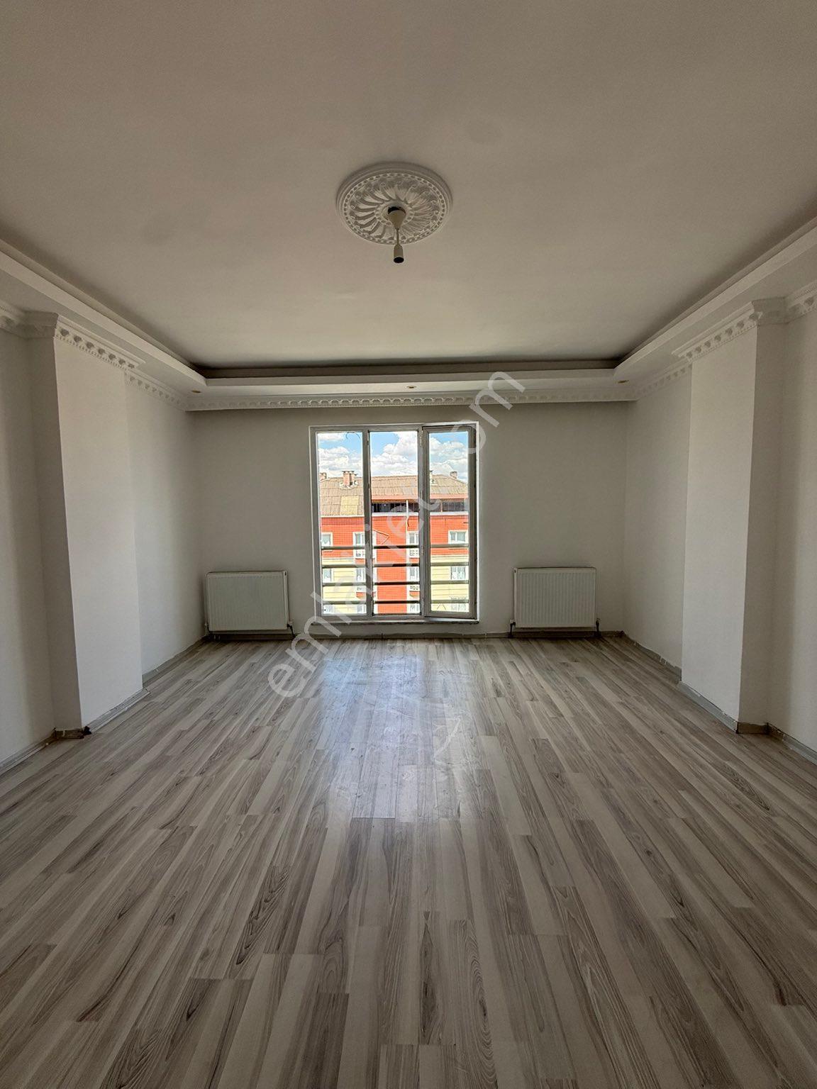 Kapaklı Vatan Caddesi Vatan Mah Kiralık 3+1 Daire