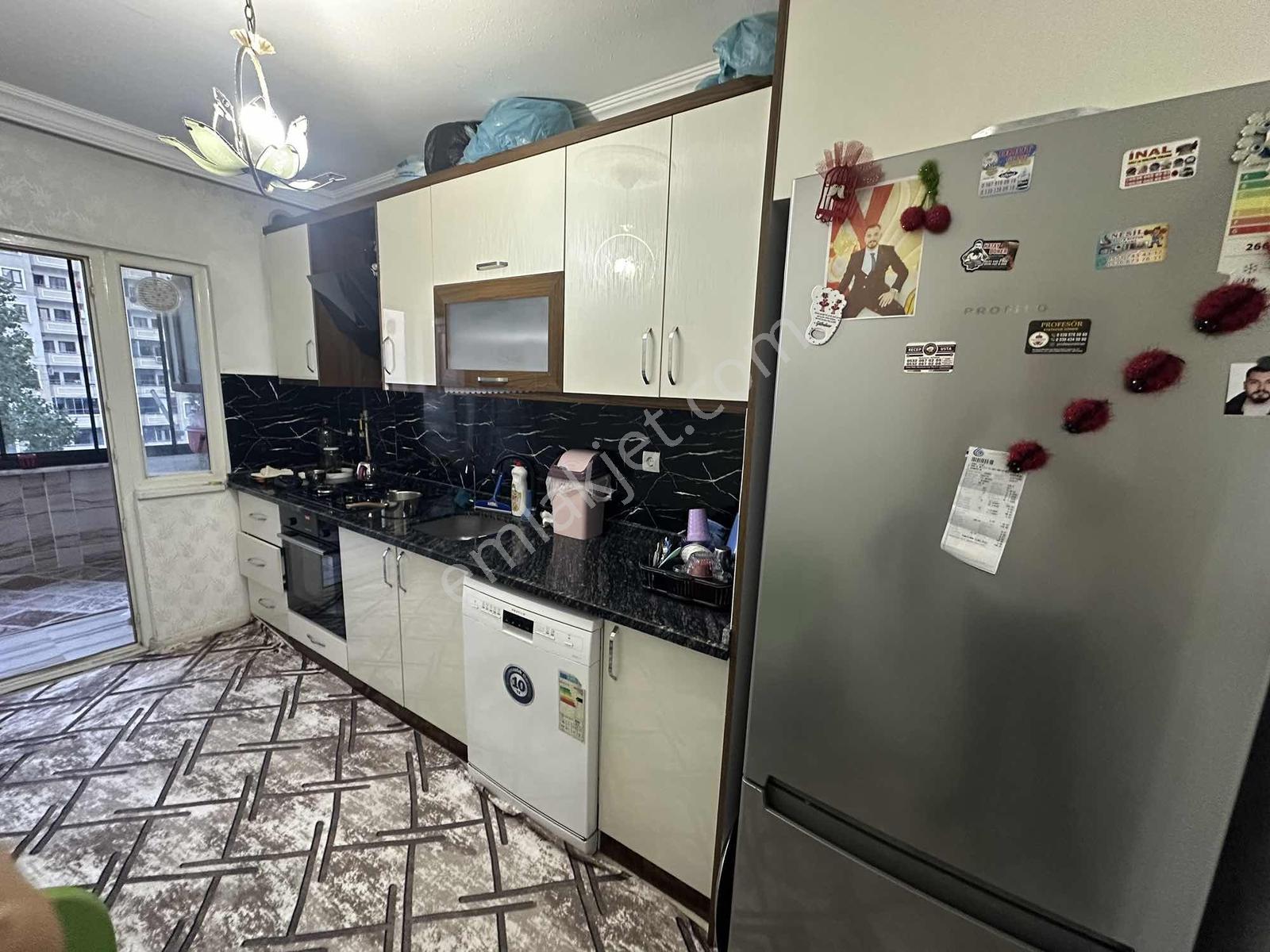 Kareden Seyrantepe Merkezi Konumda Satılık Bakımlı 3+1 Daire