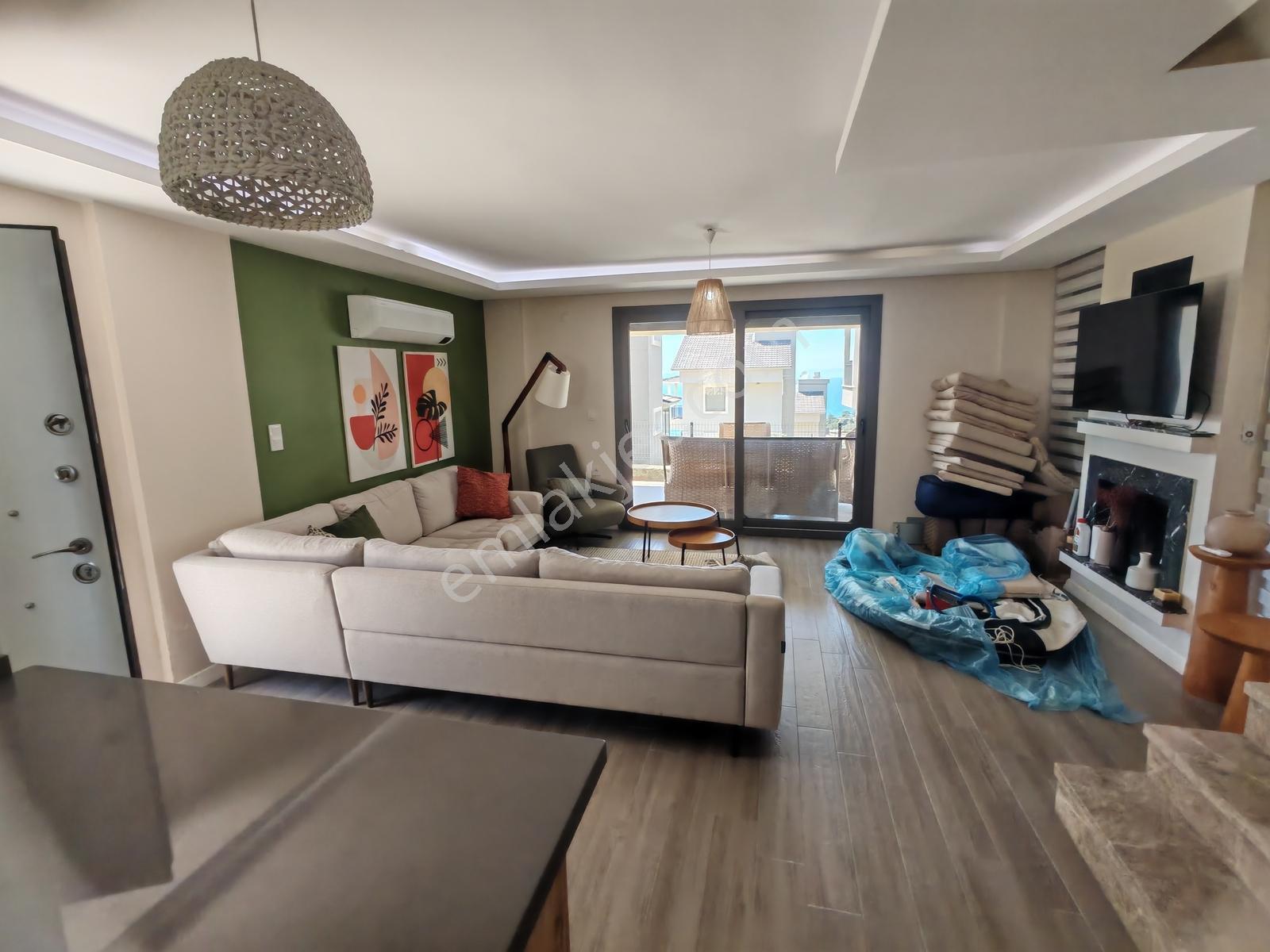 Muhteşem Doğa Ve Deniz Manzaralı 3+1 Lüks Tripleks Villa - Görsel 33