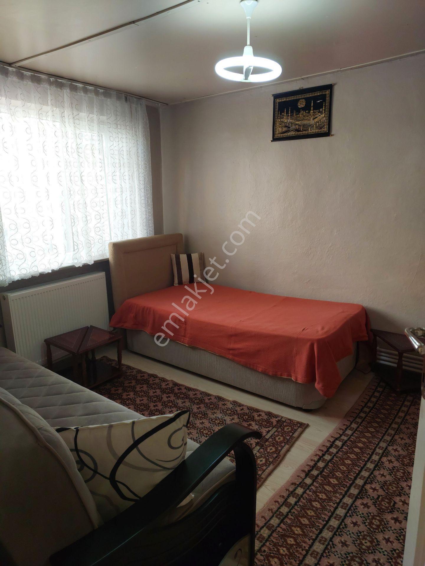 Bursa Güllük Mahallesi'nde Kiralık Eşyalı 2+1 Bahçeli Müstakil Ev - Görsel 12