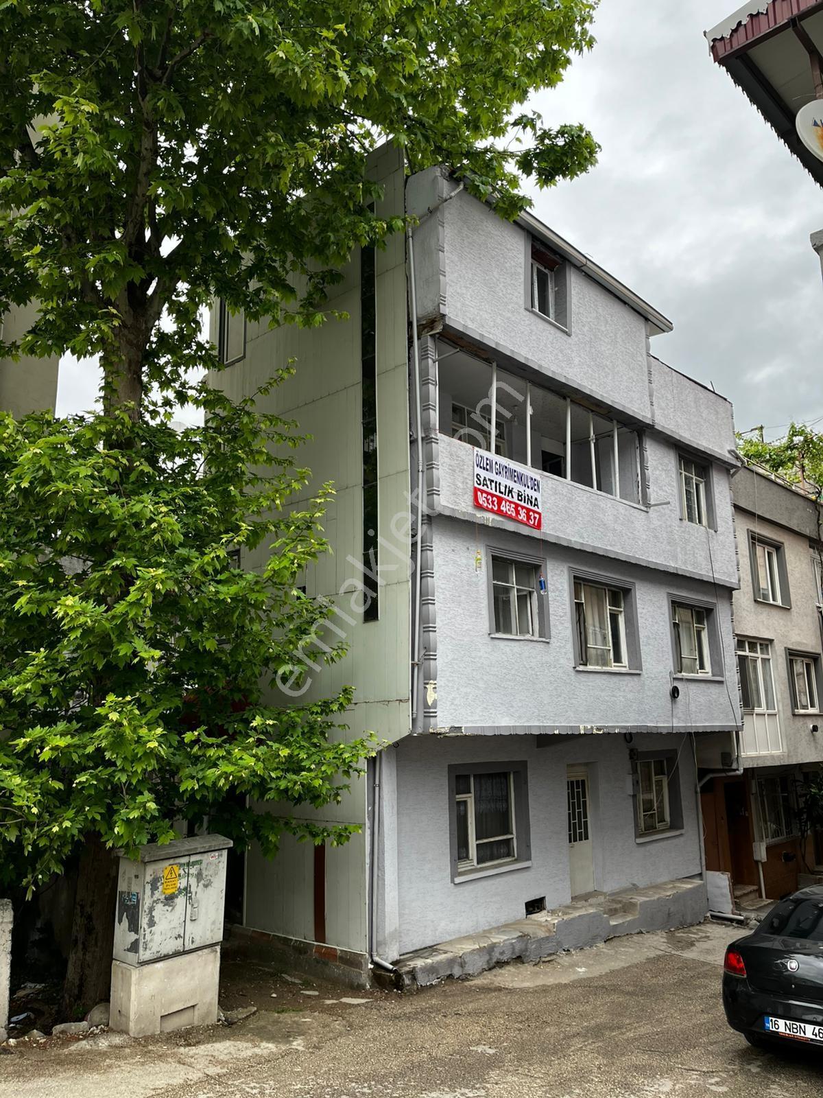 Özlem İnşattan 3 Katlı Satılık Bina