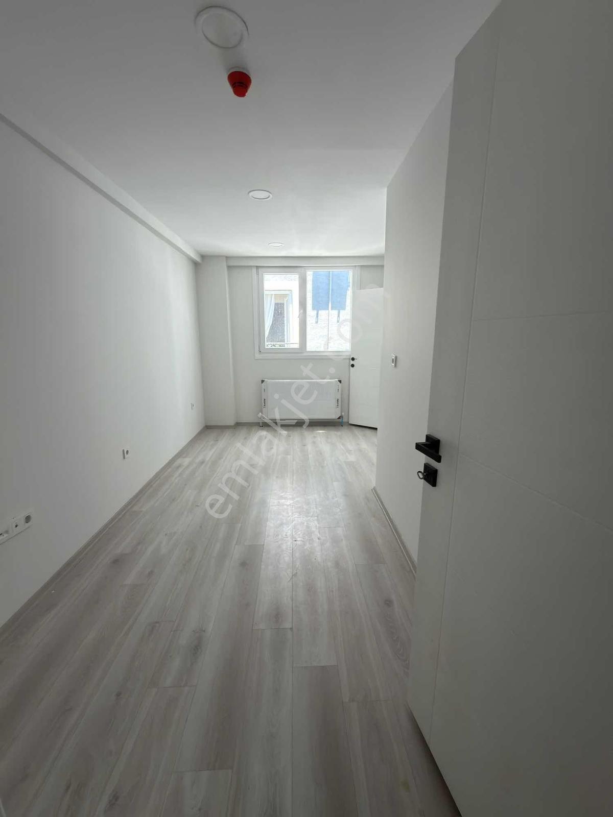 Sultanahmet Yakın Kiralık 4 Katlı 10 Odalı Apart Sıfır Devirsiz! - Görsel 11