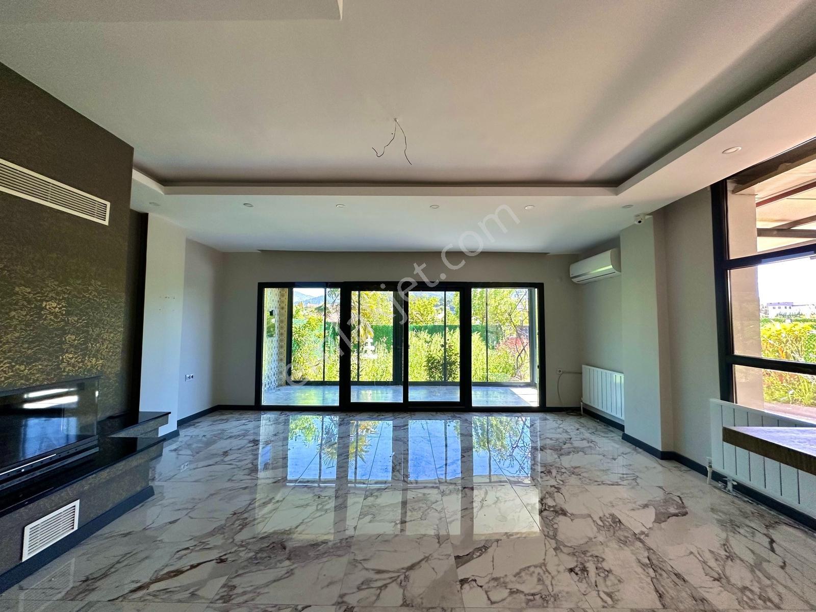 Yukarıkızılca'da Kiralık Müstakil 4+1 Özel Yapım Villa - Görsel 17