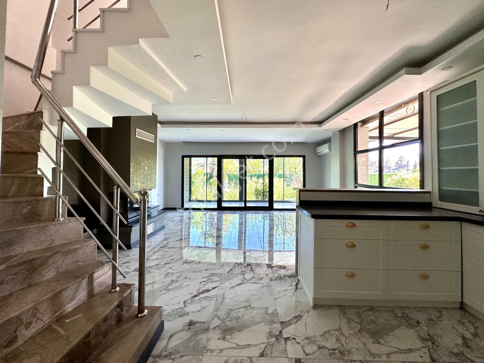 Yukarıkızılca'da Kiralık Müstakil 4+1 Özel Yapım Villa - Görsel 9