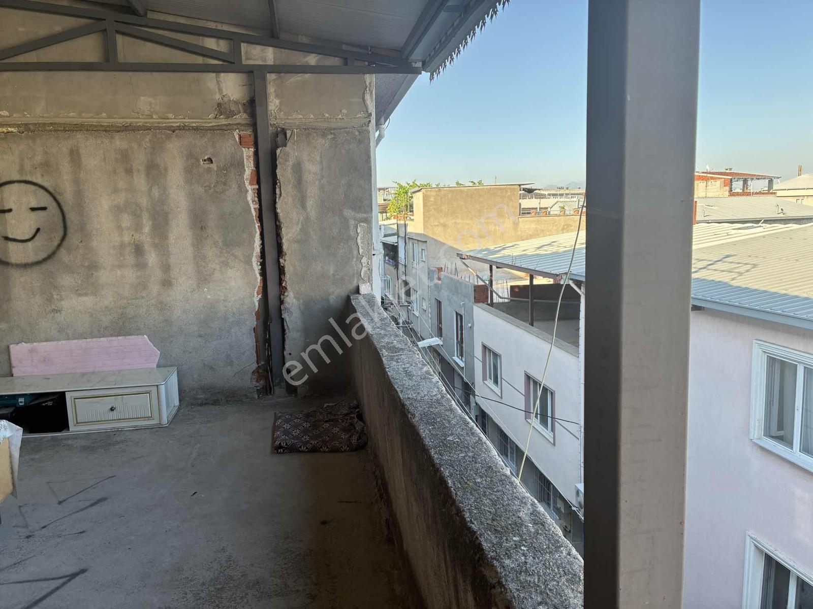 Kr Mavi Takım' Dan Merkezi Konumda Komple Satılık 3 Katlı Bina - Görsel 16