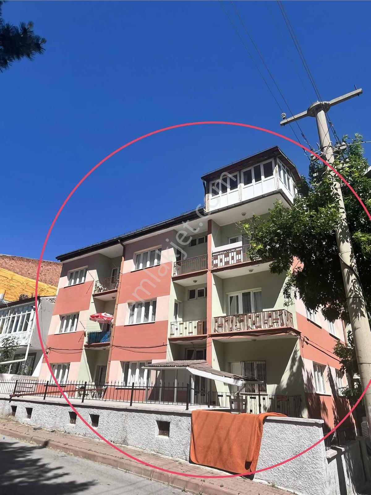 Atacan,dan Merkezde Satılık Komple Apartman | 8 Daire |