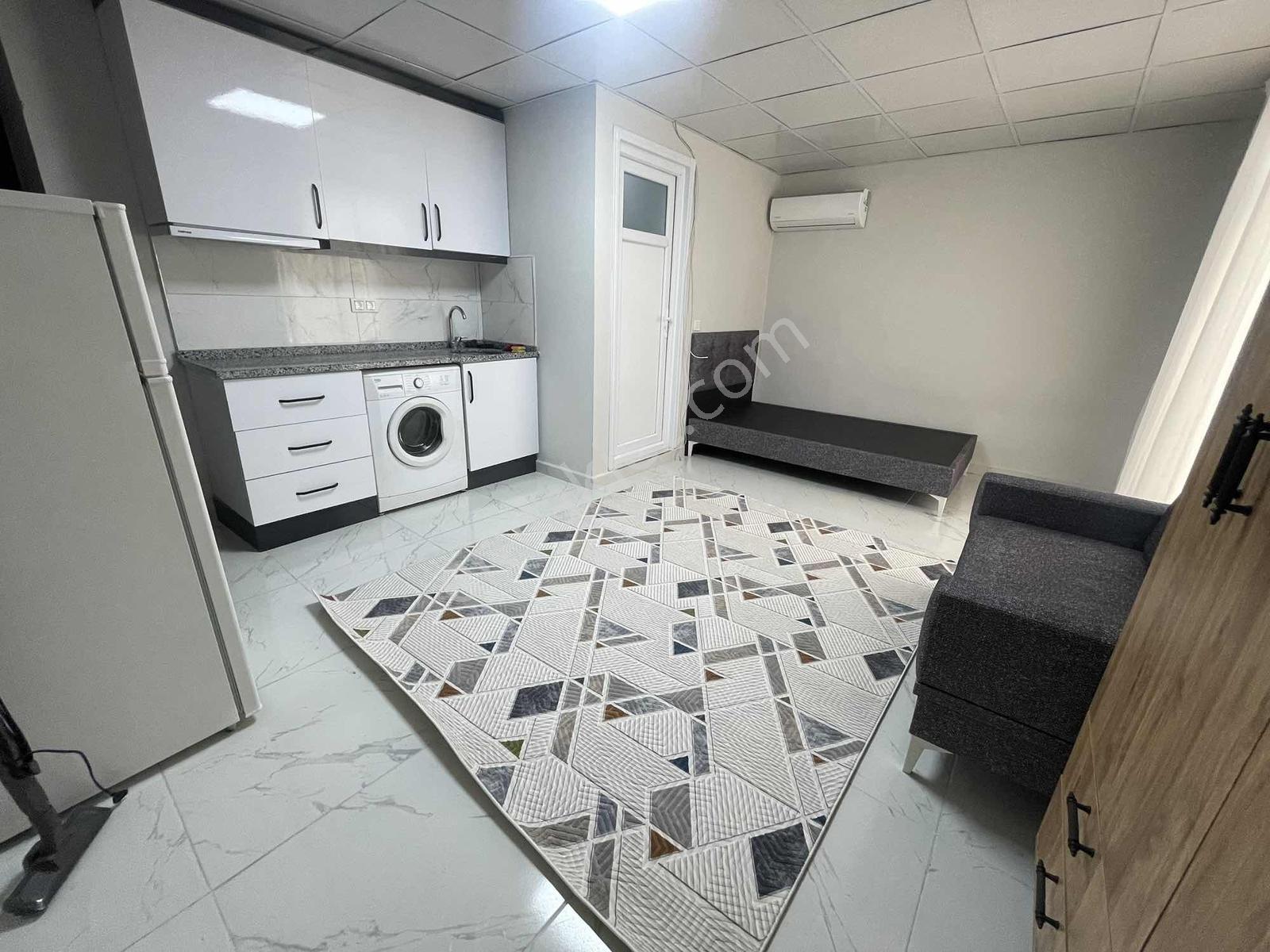 Geniş Ferah Sıfır Eşyalı 1+0 Balkonlu Bodrum Katı Kiralık - Görsel 19