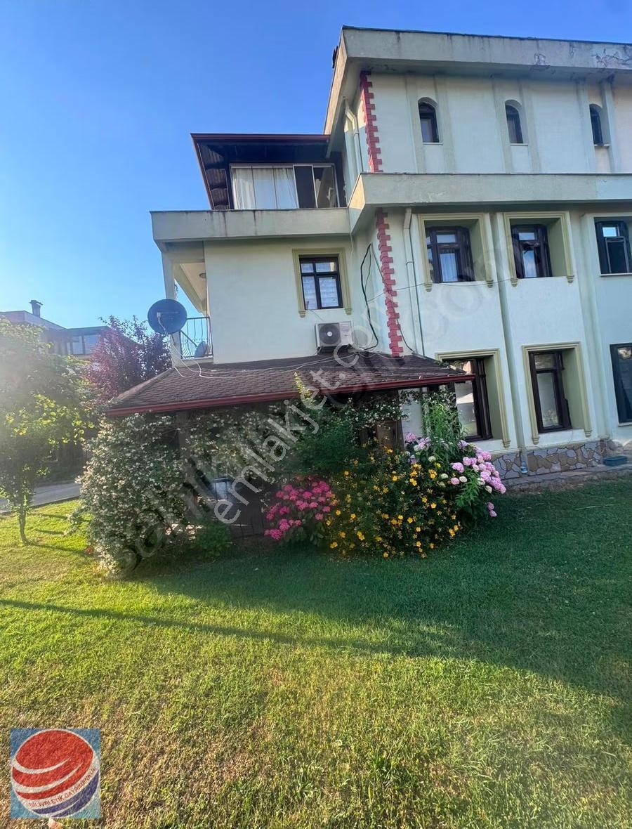 Palmiye Villalarında Kat Mülkiyetli Tapulu Nadir Villa - Görsel 15