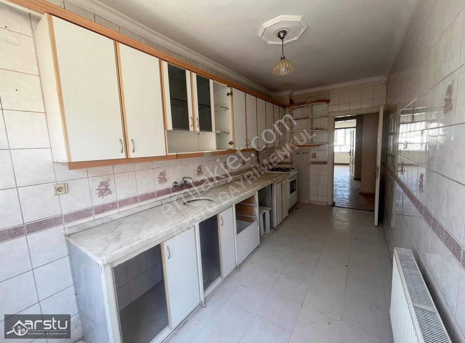 Arstu Gm Veyselden Çarşı Merkezde Kiralık Daire - Görsel 5