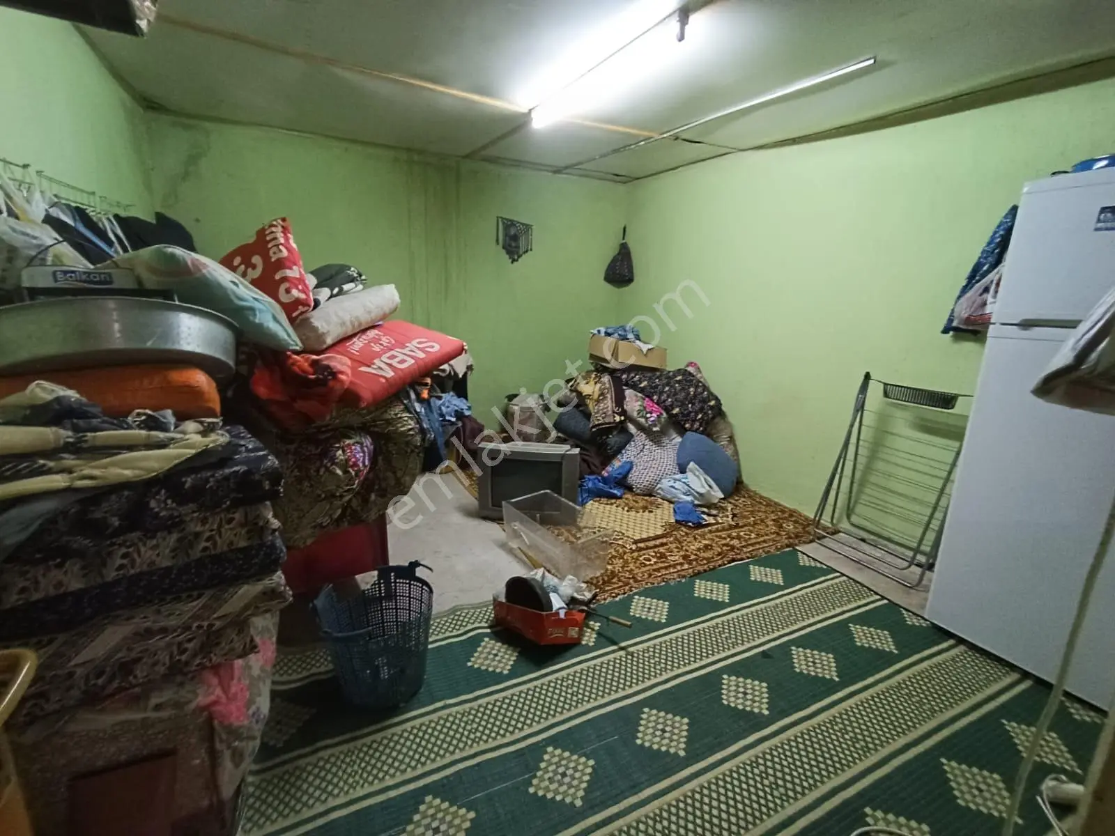 Eşme Yeleğen Kiralık Hayvan Besihanesi Ve Köy Evi - Görsel 4