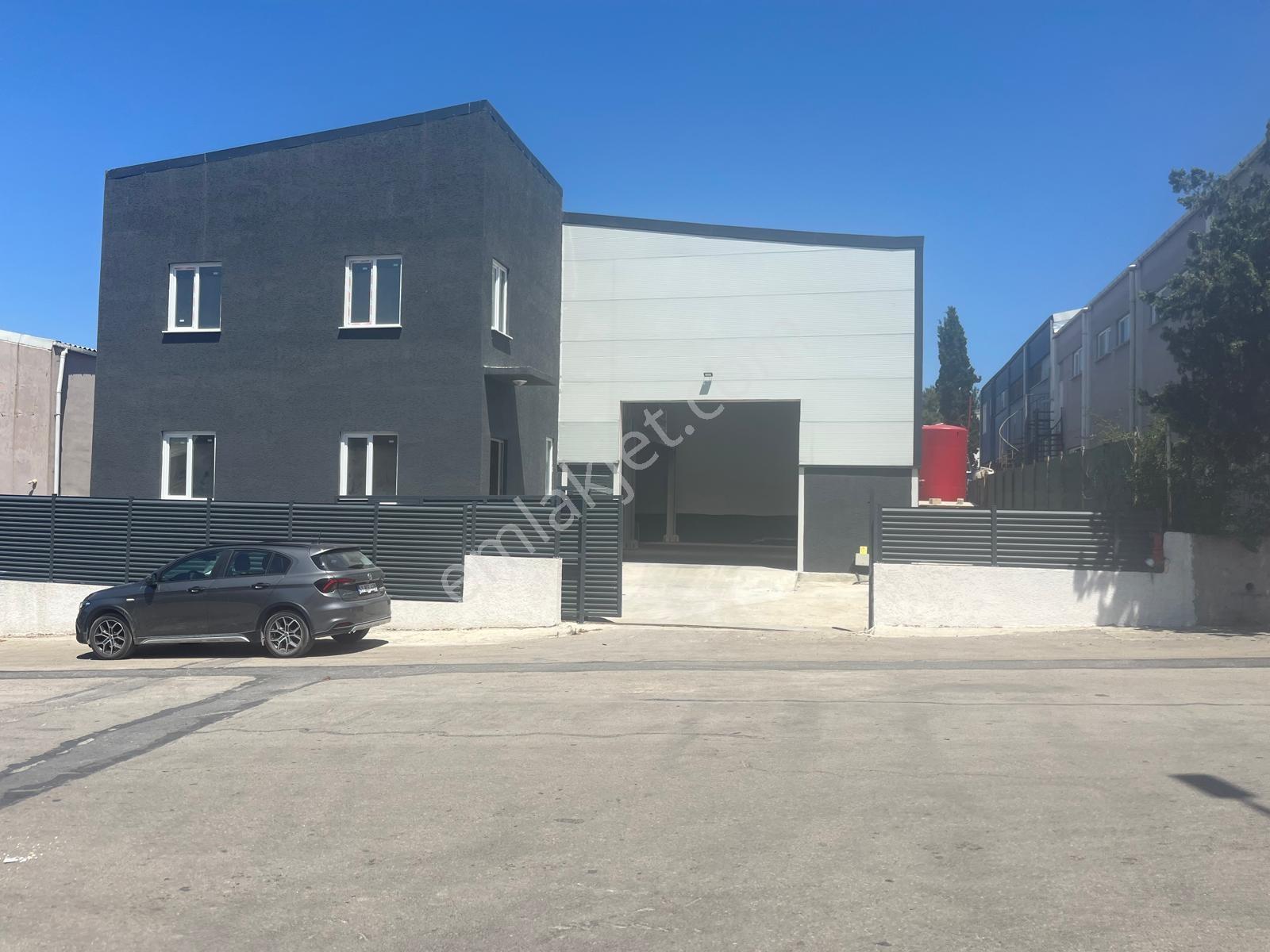Boya Vernikçiler Sanayi Sitesinde Kiralik Sıfır 650m2 Fabrika