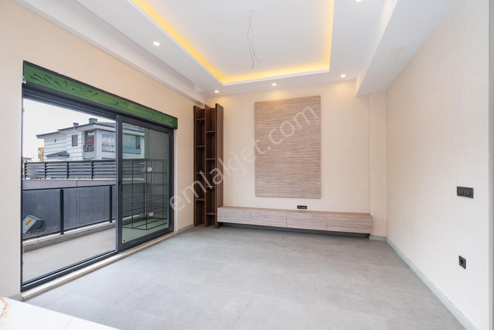 Düzlerçamı'da Akıllı Ev Sistemli, Yerden Isıtmalı, 5+1 , Villa - Görsel 13