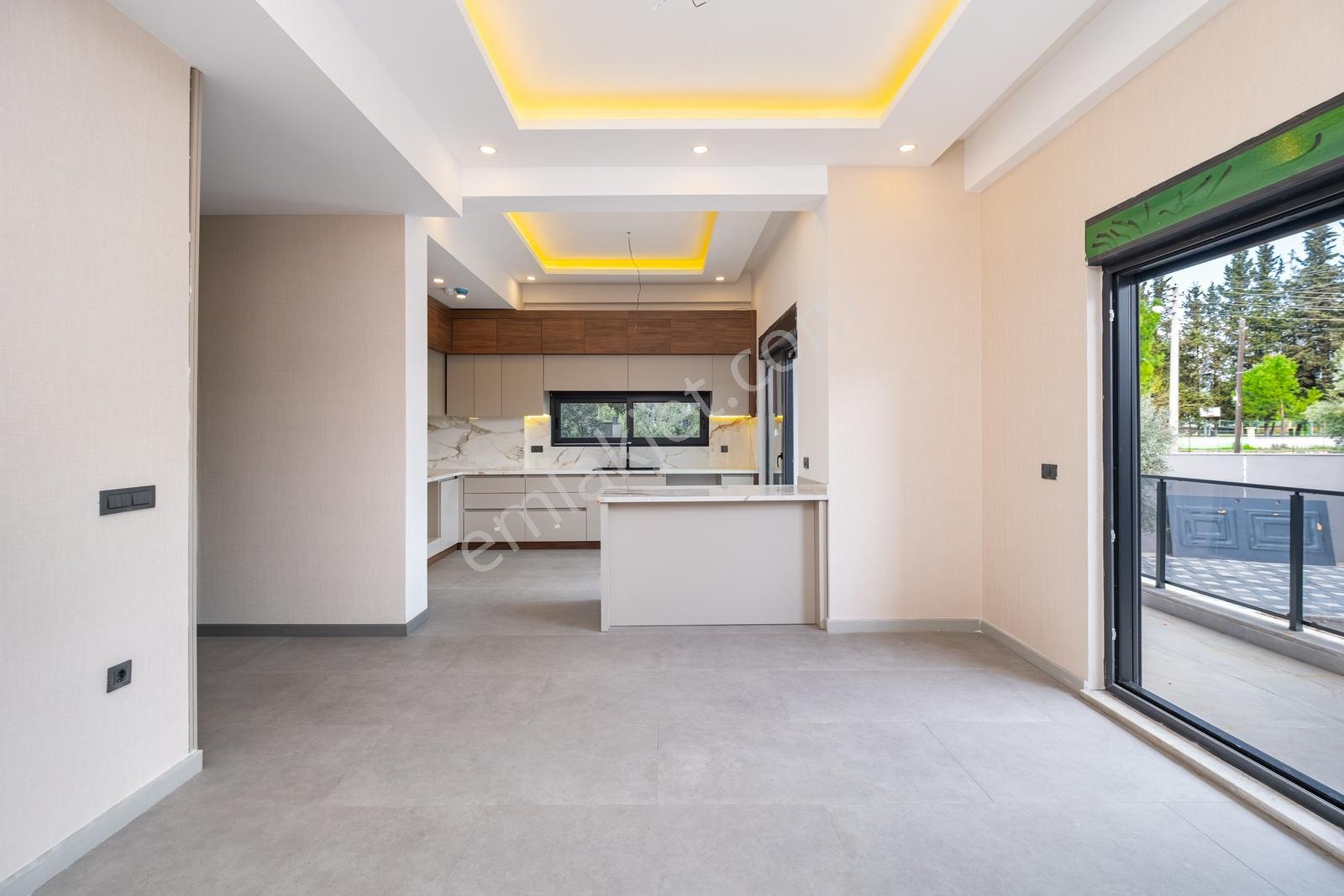 Düzlerçamı'da Akıllı Ev Sistemli, Yerden Isıtmalı, 5+1 , Villa - Görsel 12