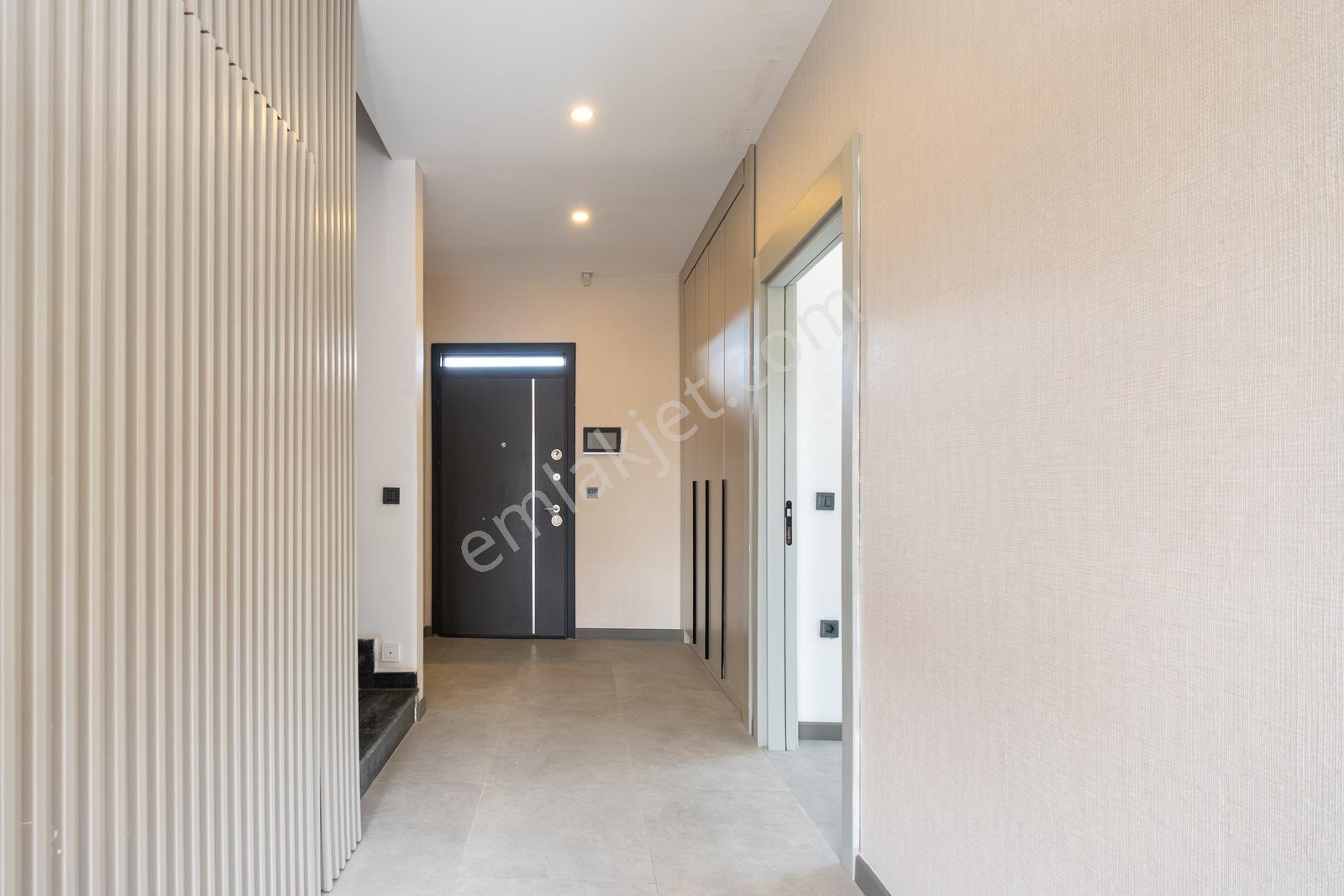 Düzlerçamı'da Akıllı Ev Sistemli, Yerden Isıtmalı, 5+1 , Villa - Görsel 21
