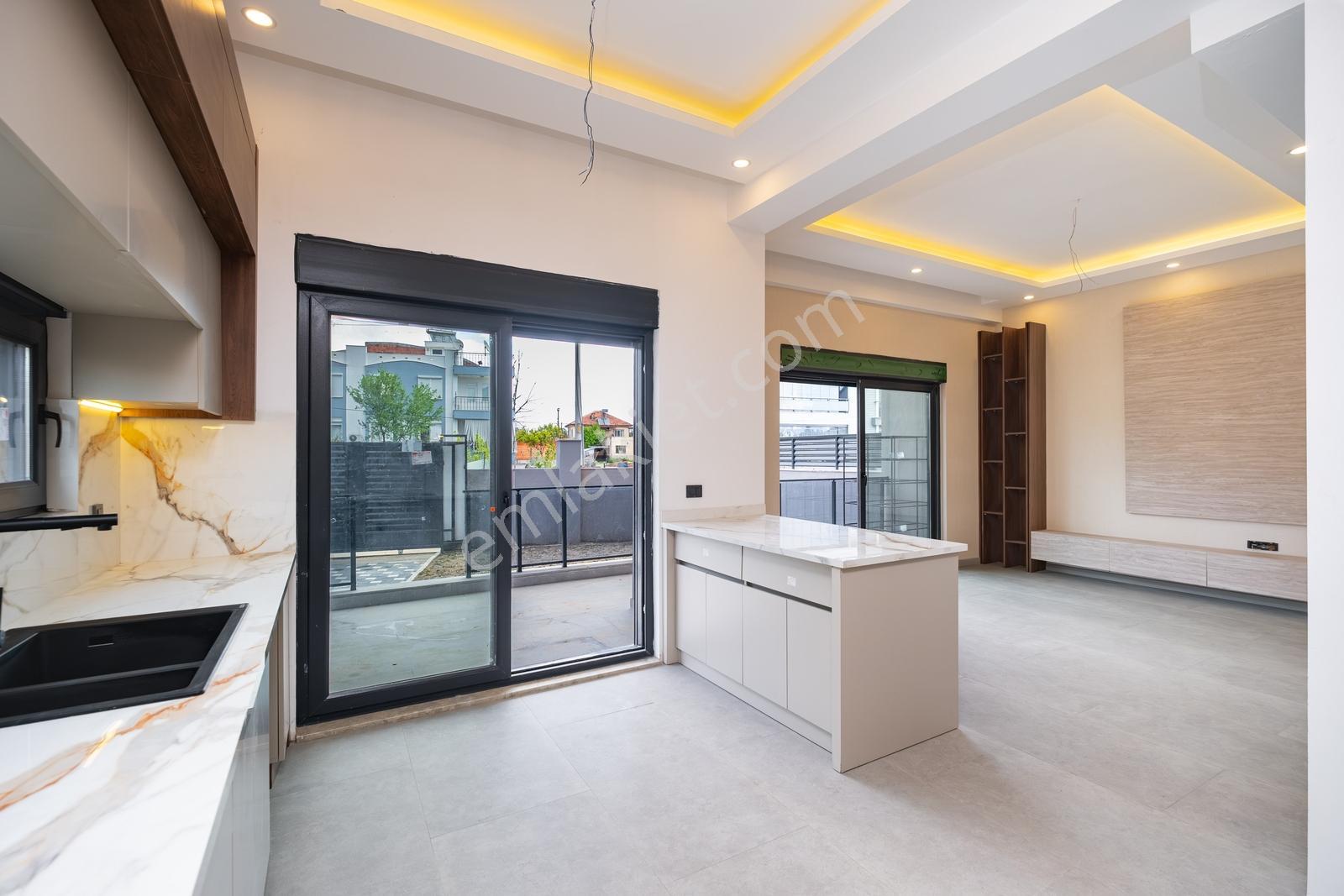 Düzlerçamı'da Akıllı Ev Sistemli, Yerden Isıtmalı, 5+1 , Villa - Görsel 7
