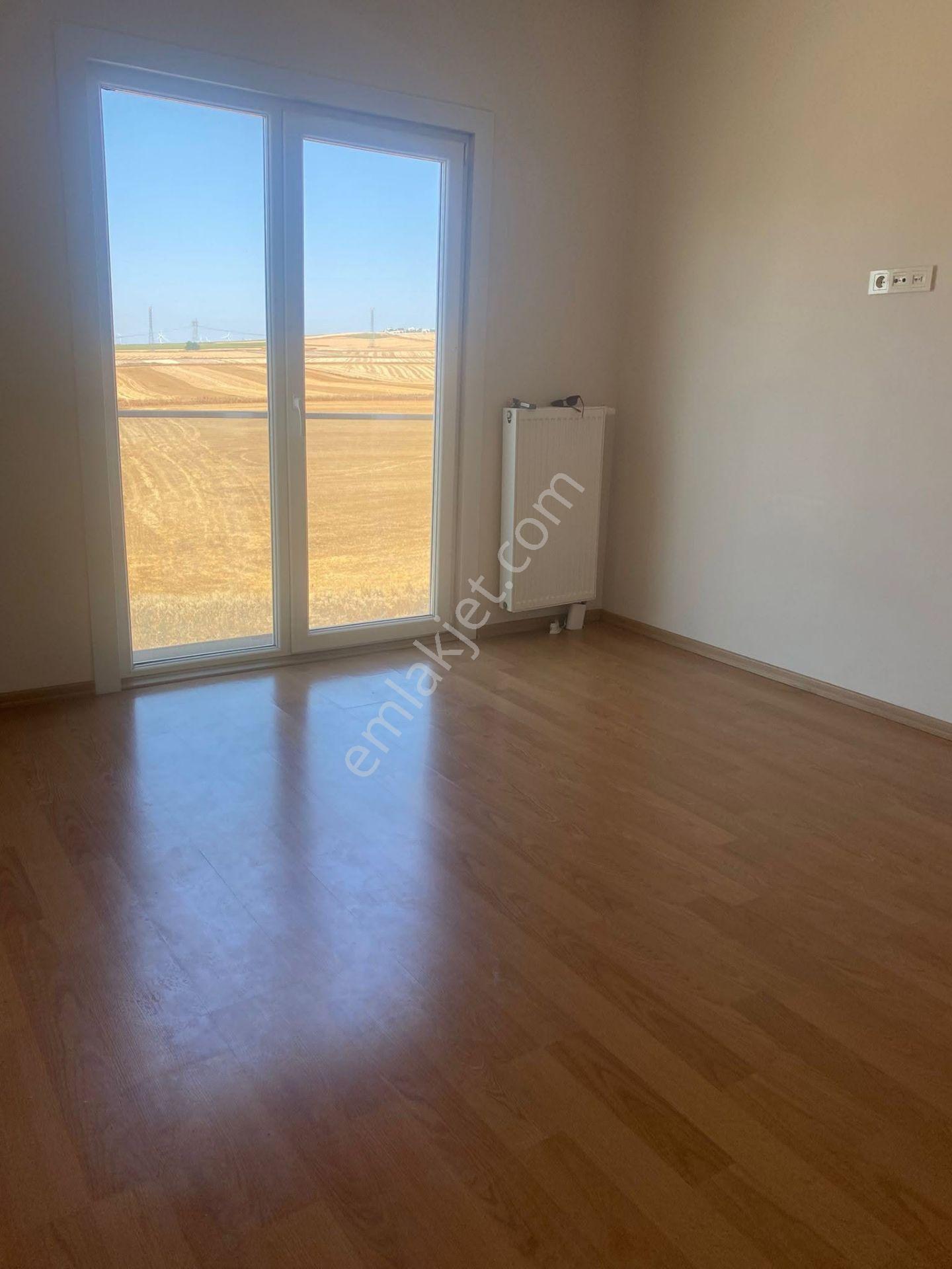 Büşra Gayrimenkulden Kiptaş 3 Te Kiralık Daire 90m2 Kat 6 Site İçi 2+1 - Görsel 33